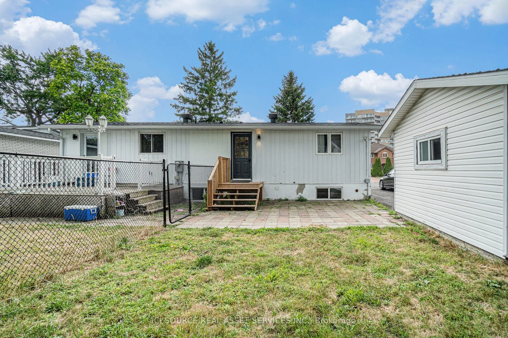 17 Overlake Drive, #B
