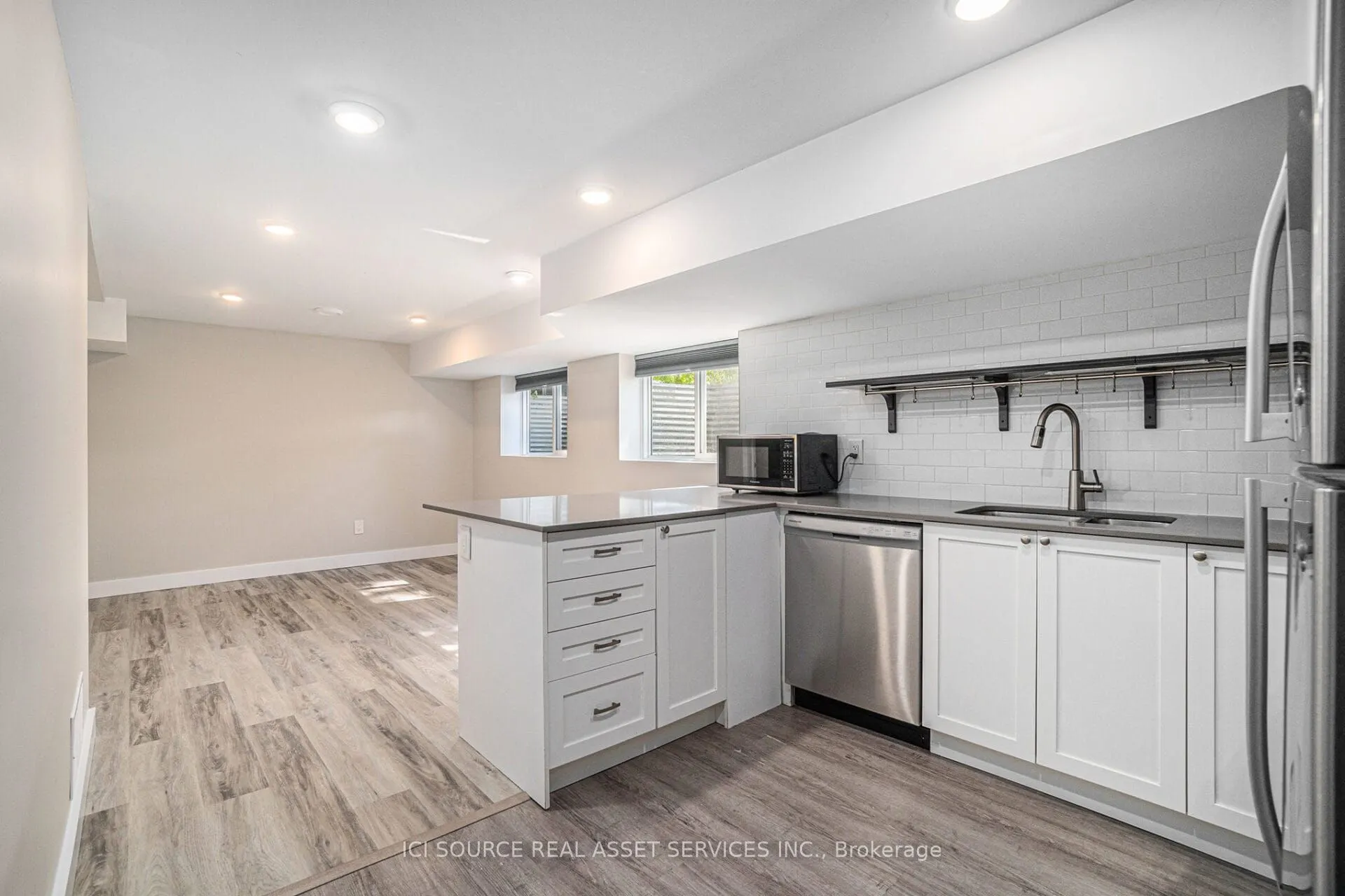 17 Overlake Drive, #B