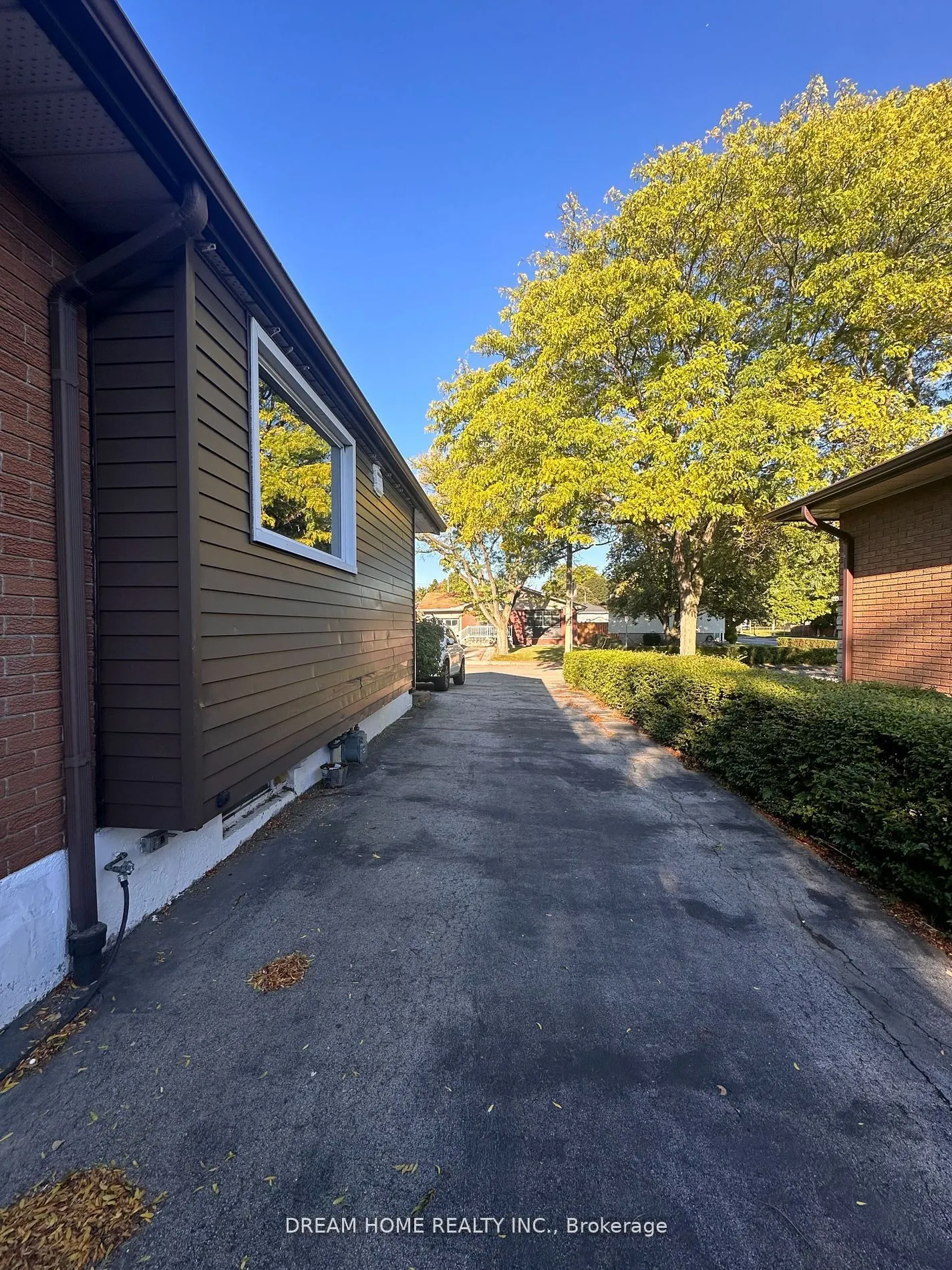 5 Empire Court, #Main