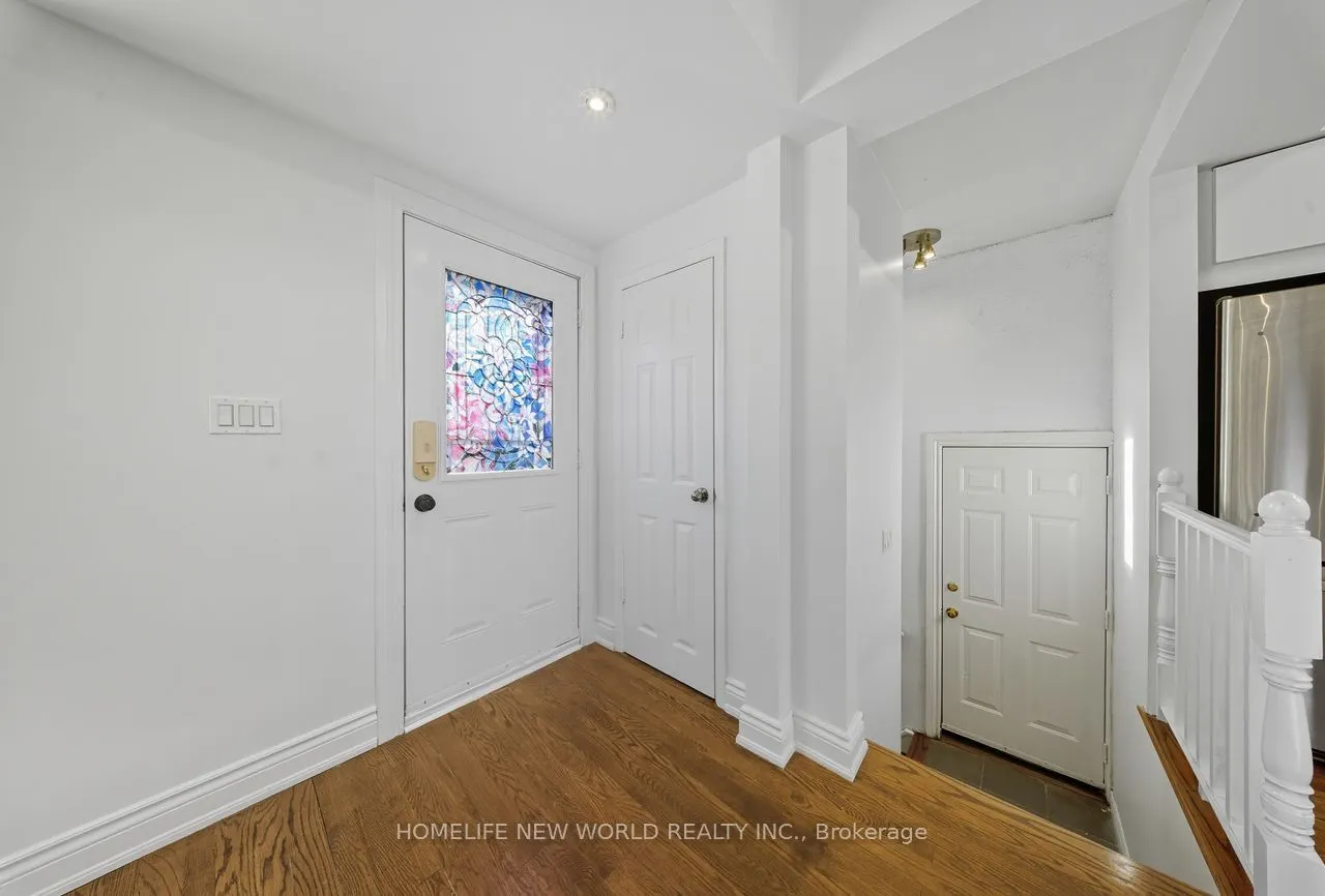 366 East 34th Street