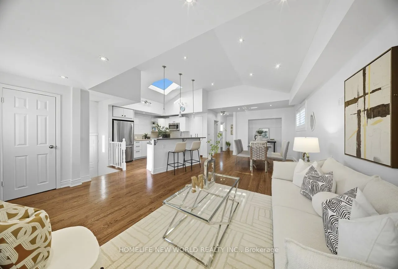 366 East 34th Street