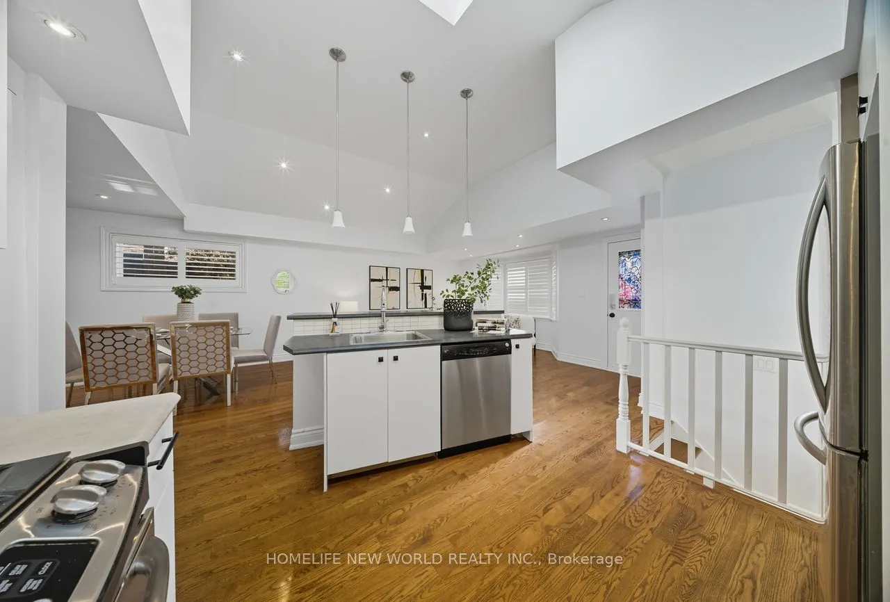 366 East 34th Street