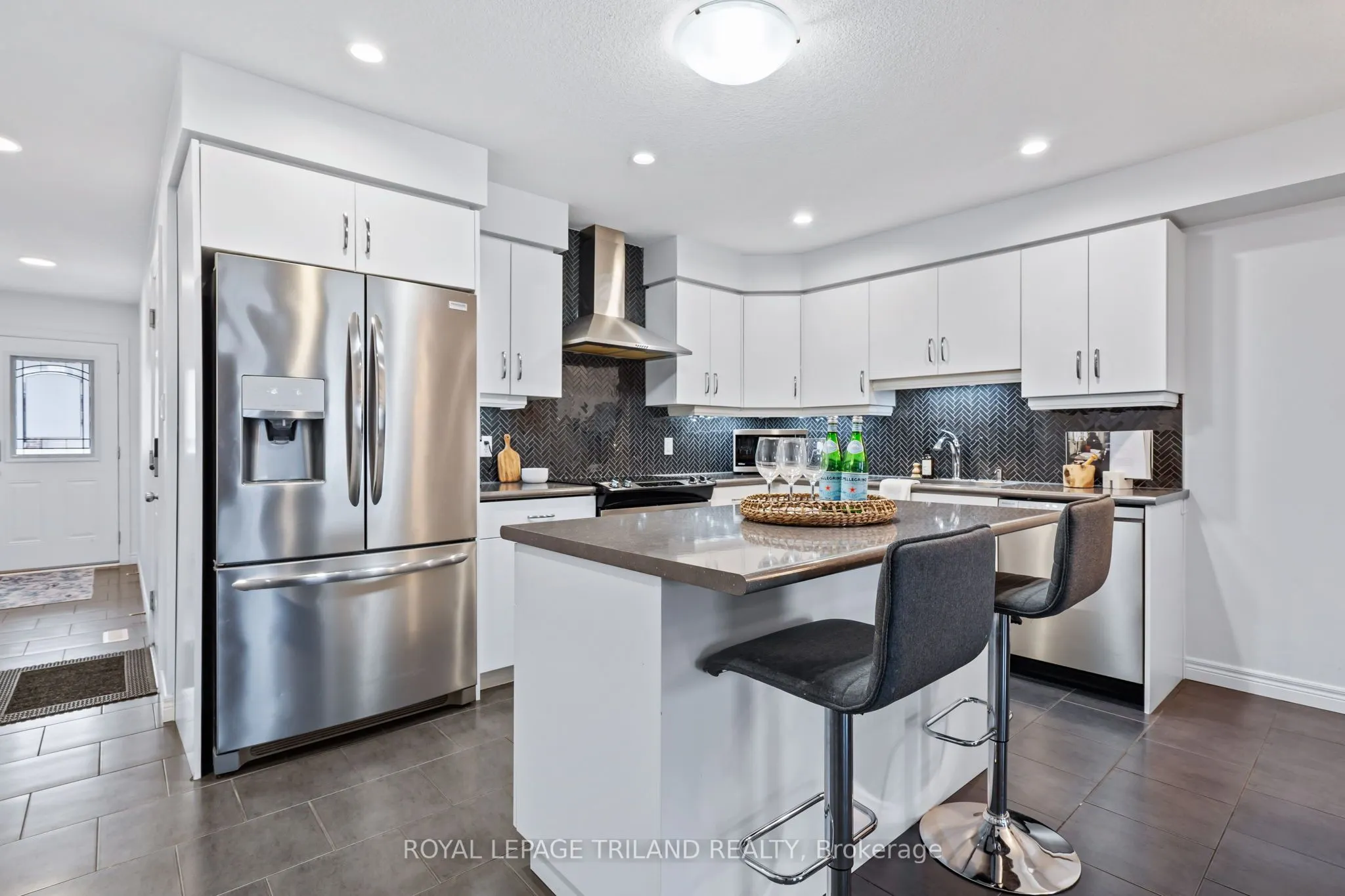 1220 Riverbend Road, #50