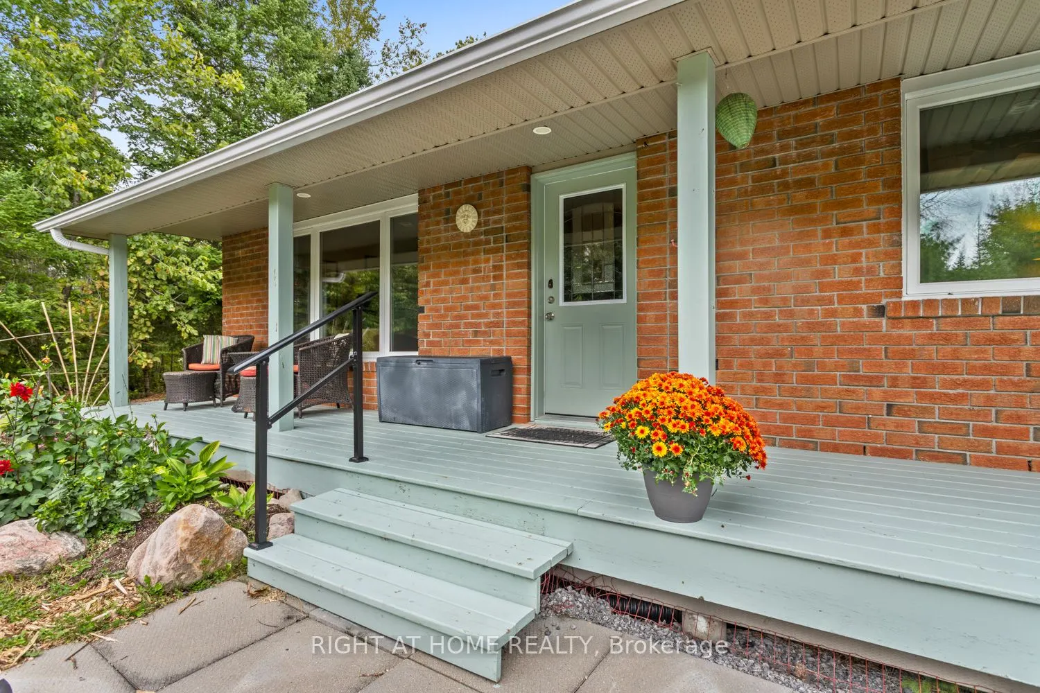 89 River Road