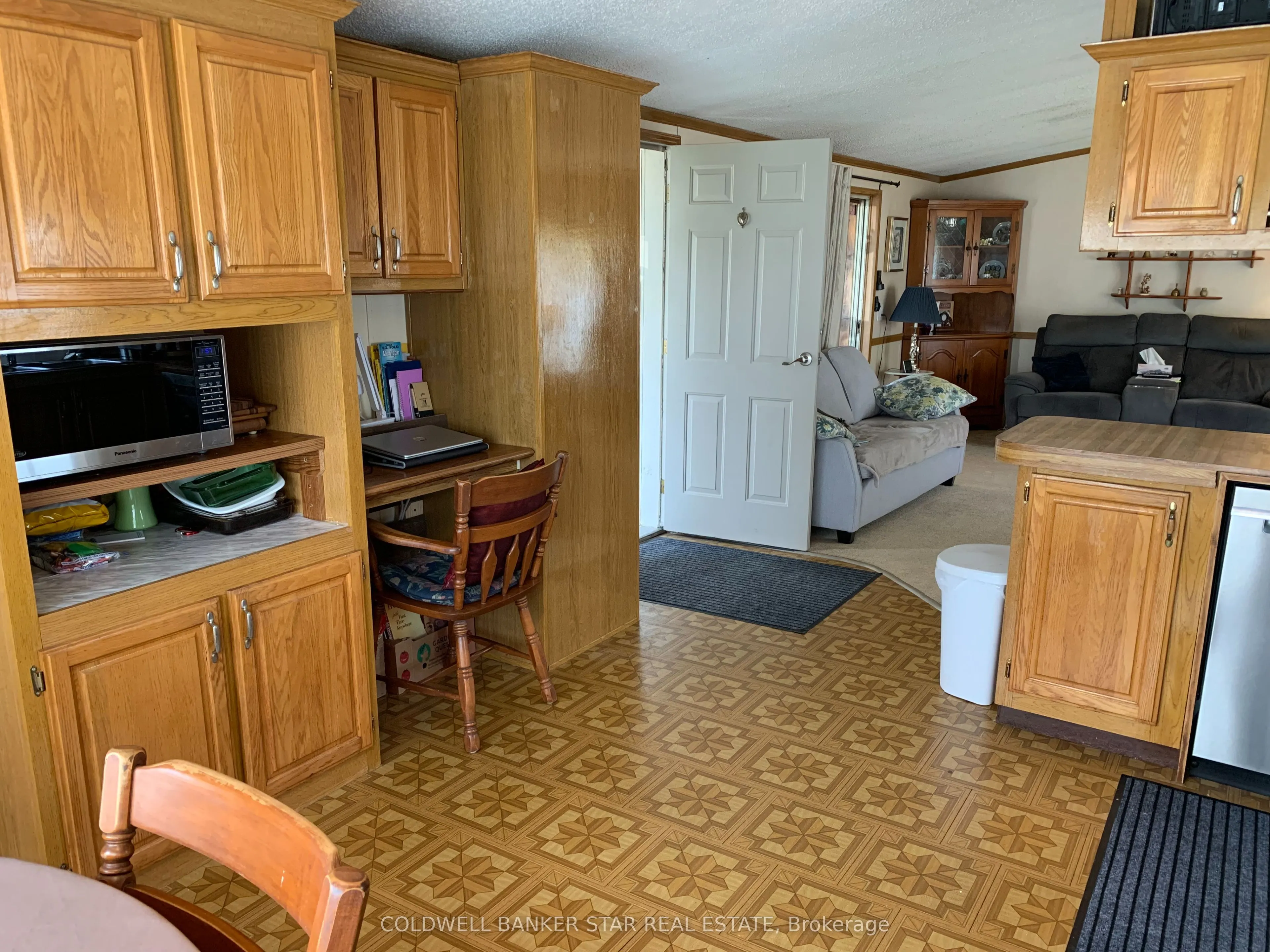 4899 PLANK Road, #8