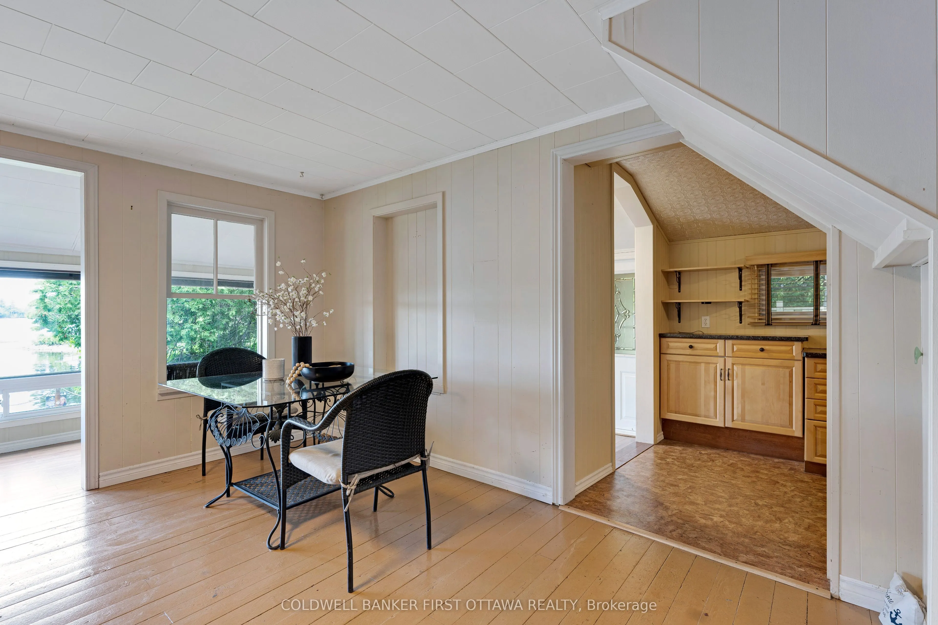 4712 Briton Houghton Bay Road