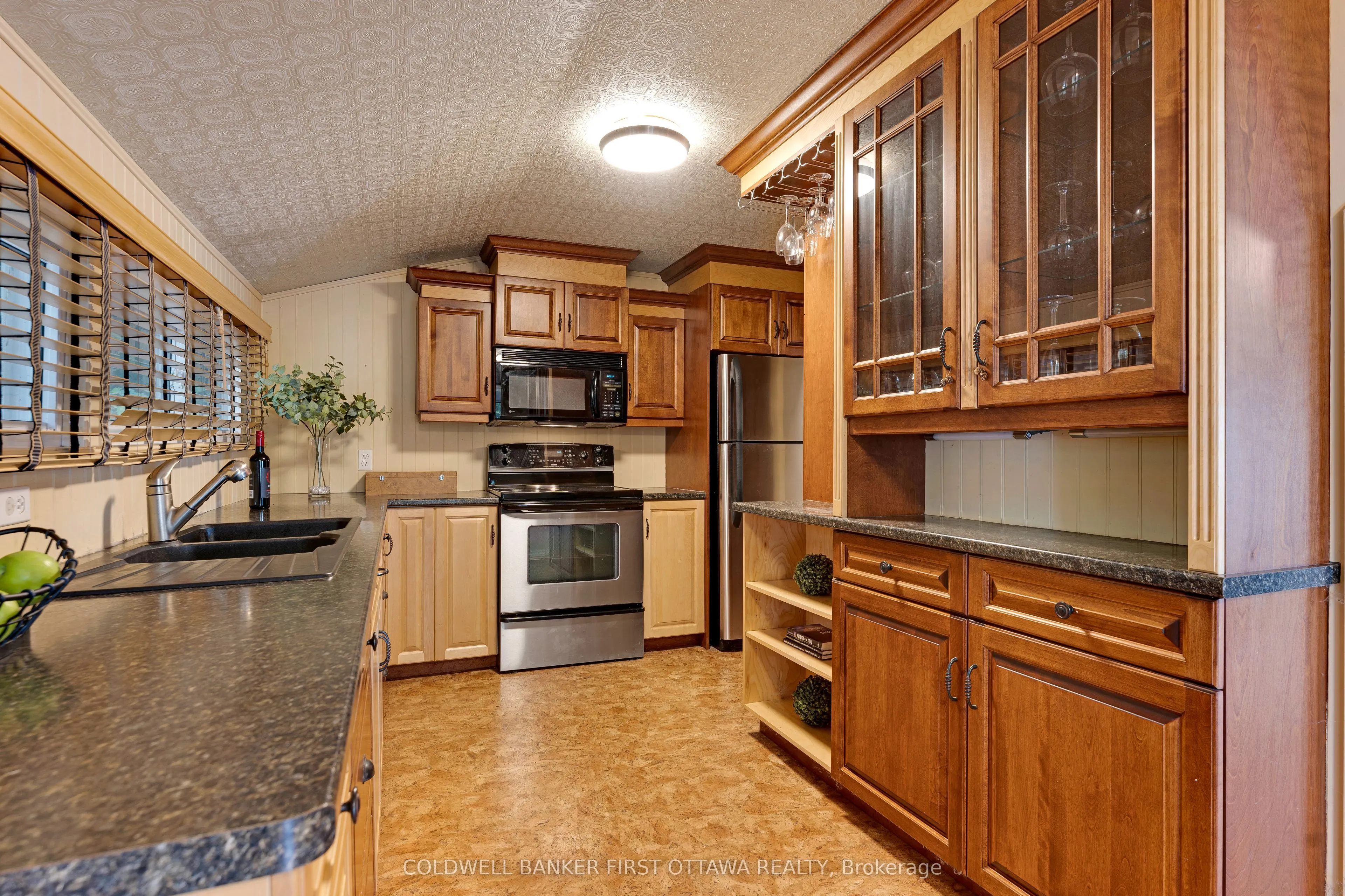 4712 Briton Houghton Bay Road