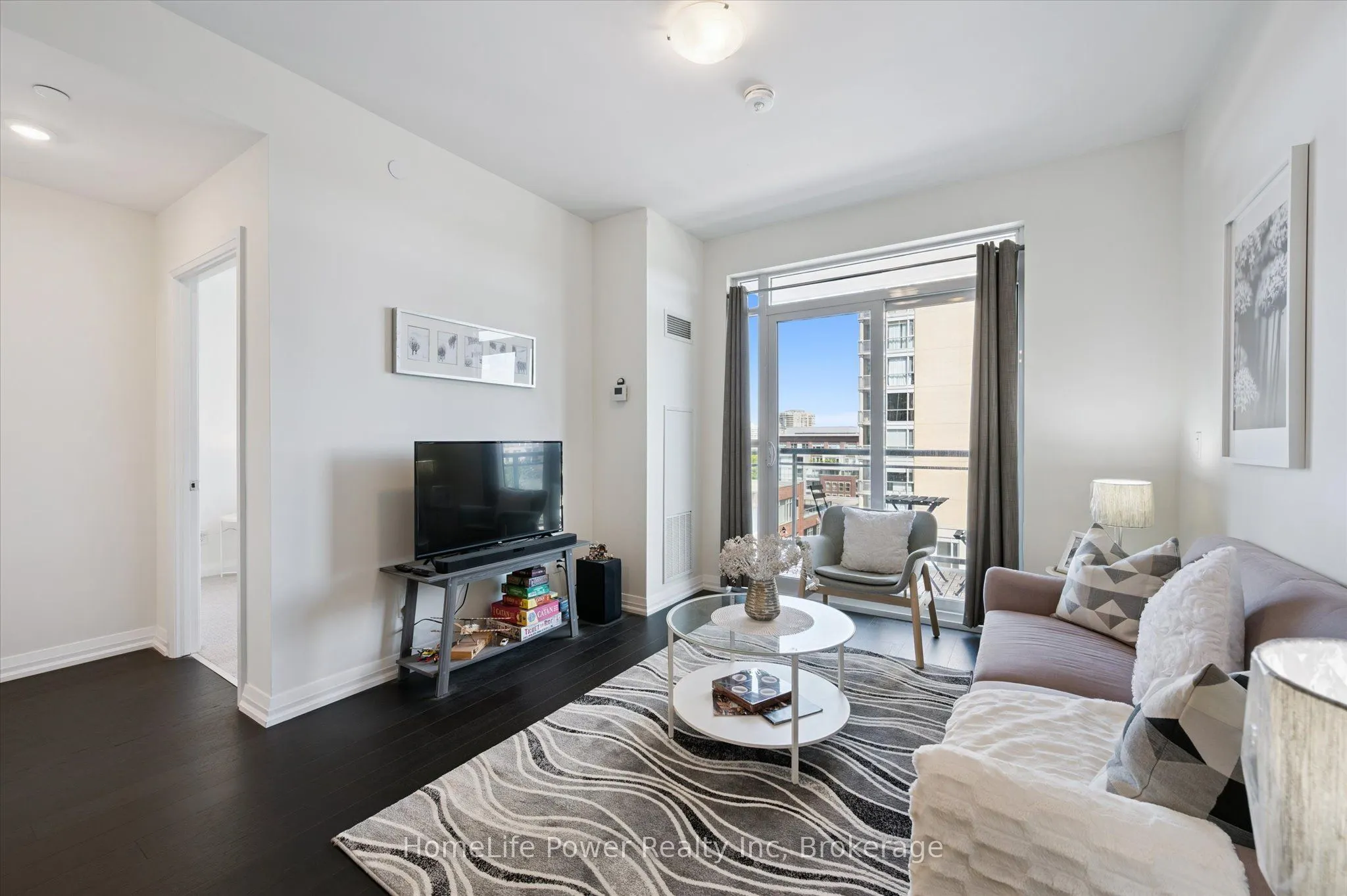 155 Caroline Street S, #603