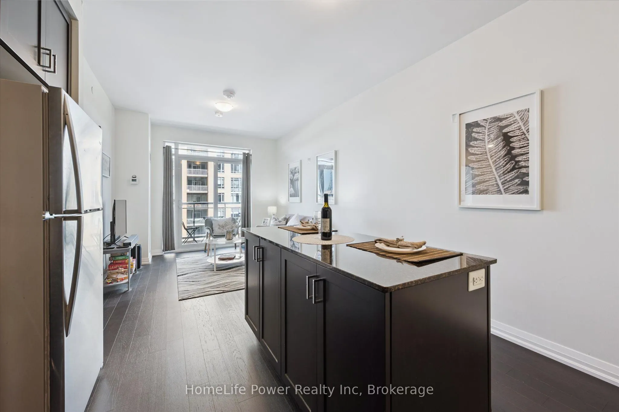 155 Caroline Street S, #603