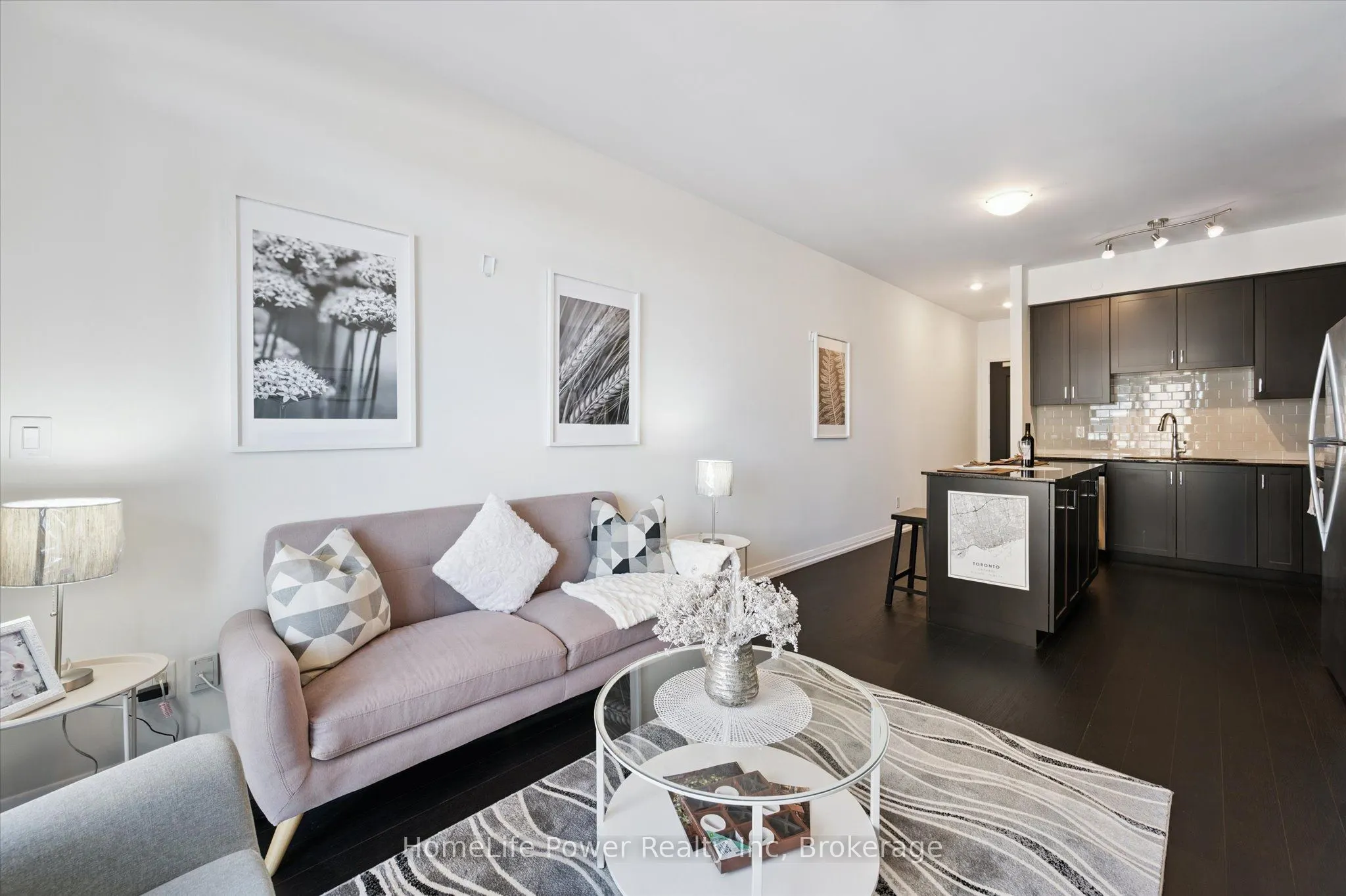155 Caroline Street S, #603