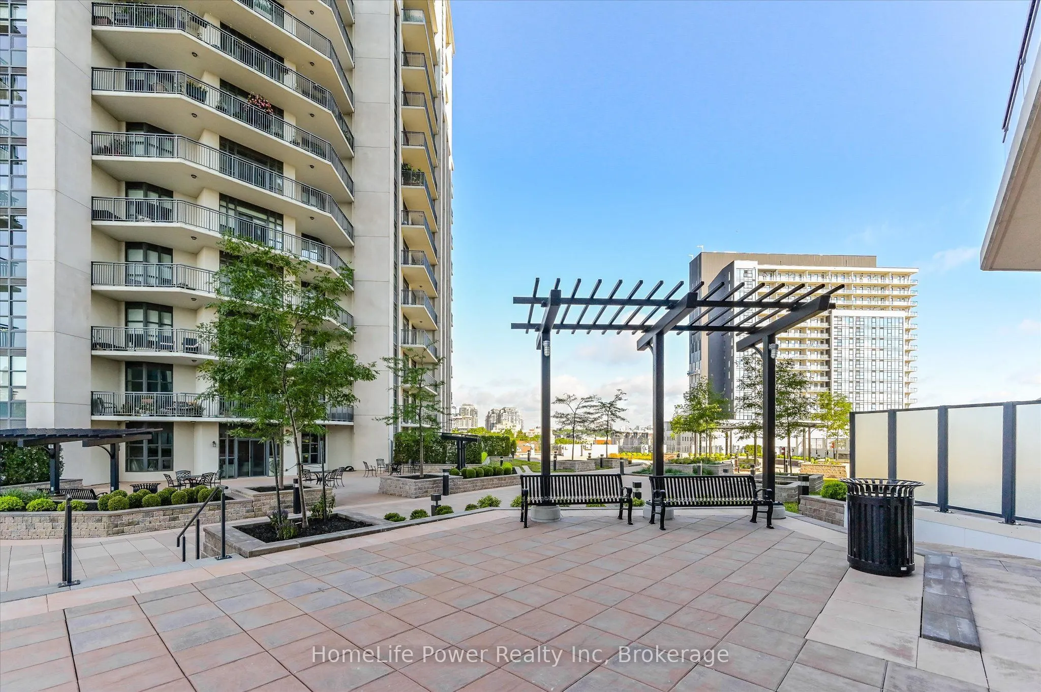 155 Caroline Street S, #603