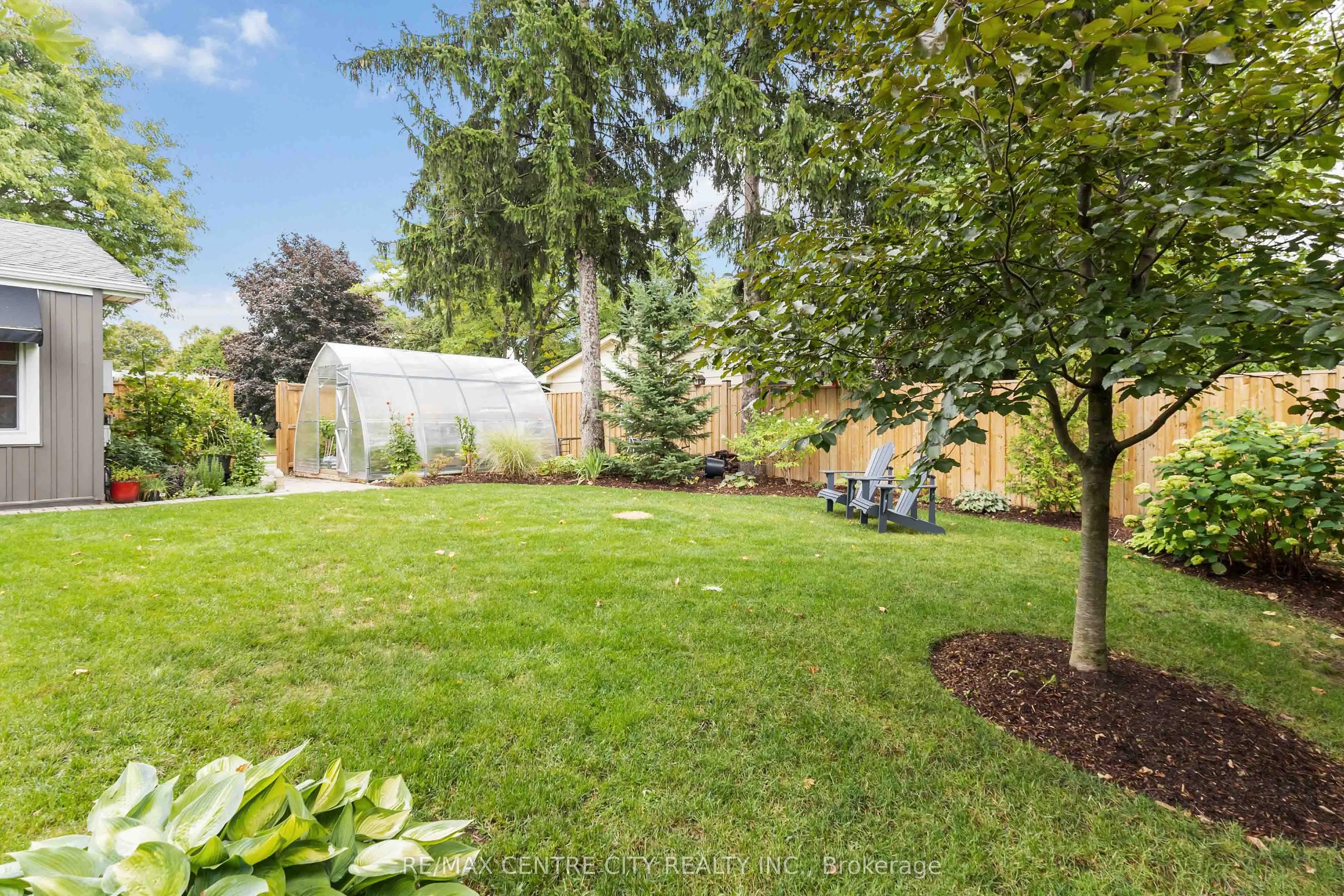 1450 Stoneybrook Crescent