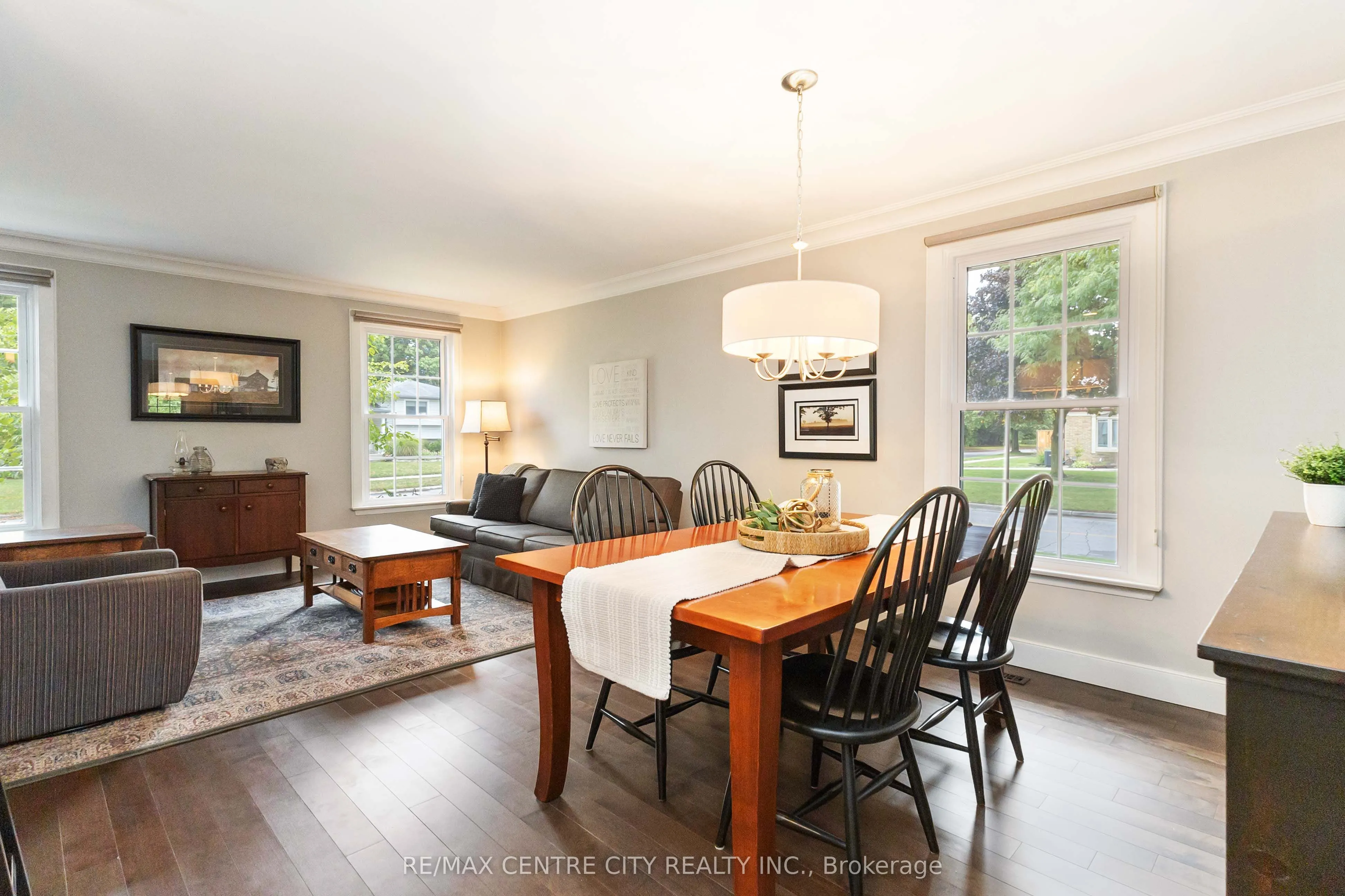 1450 Stoneybrook Crescent