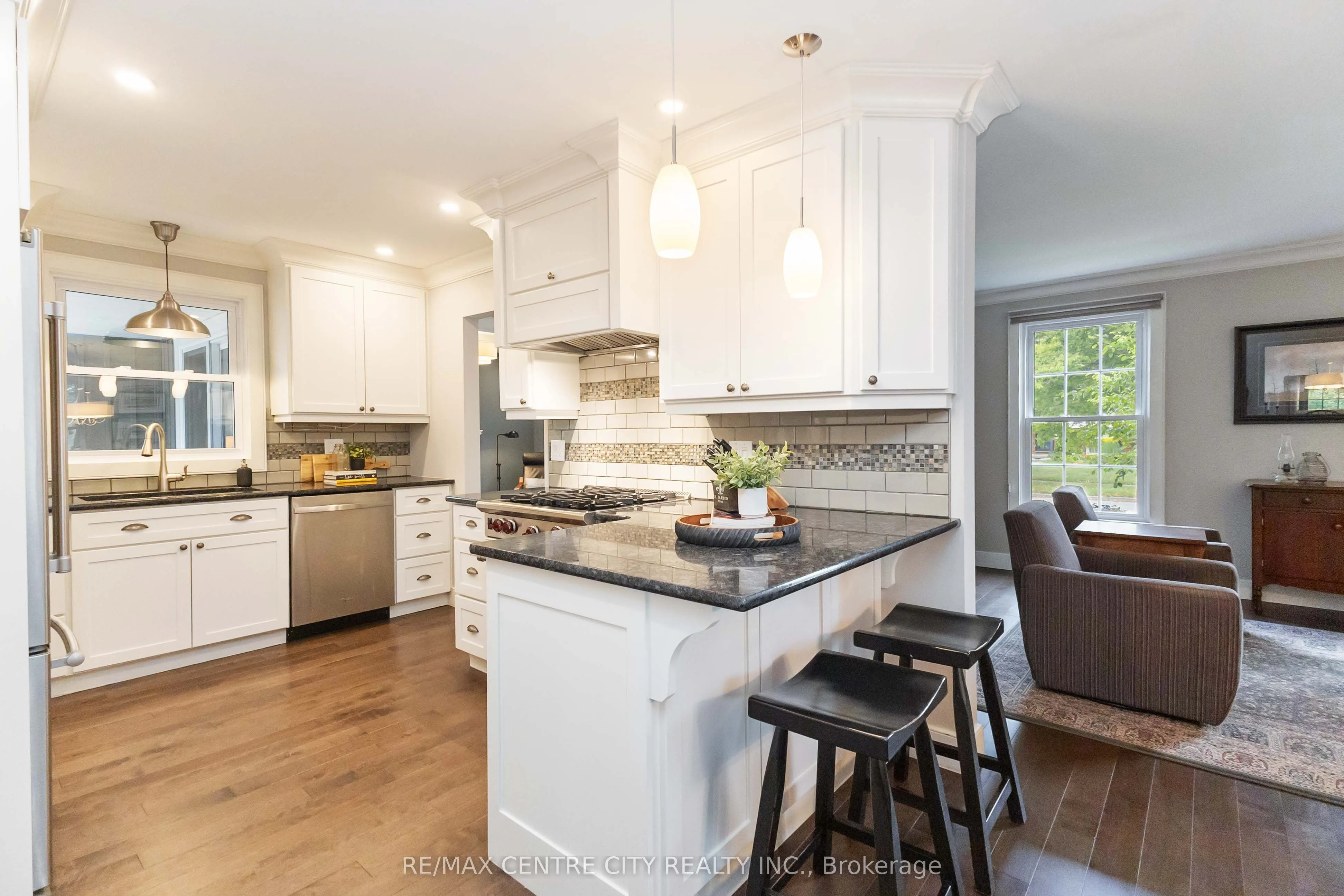 1450 Stoneybrook Crescent