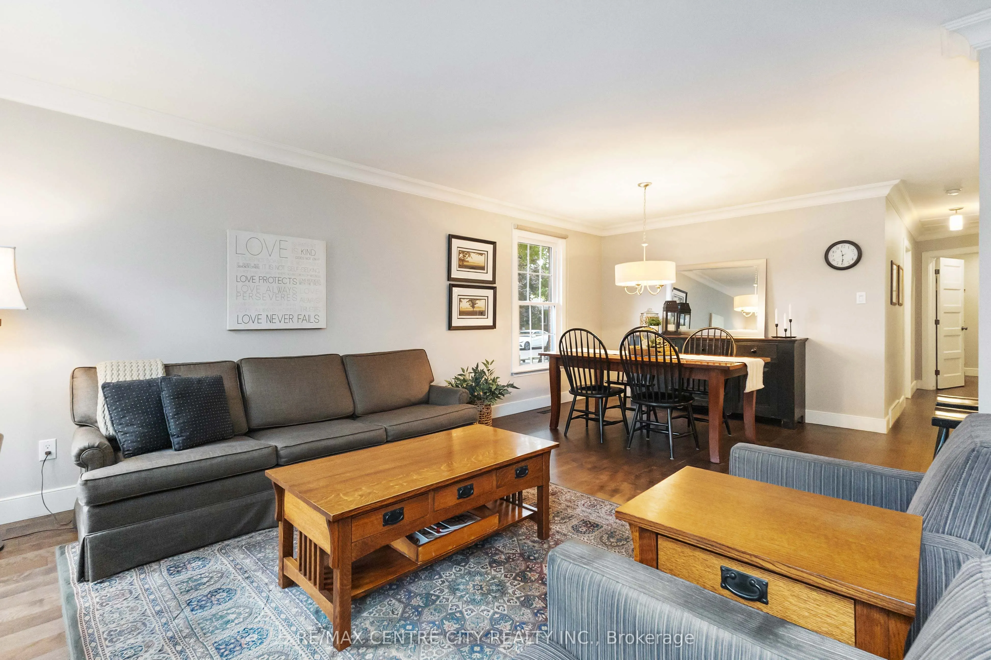 1450 Stoneybrook Crescent