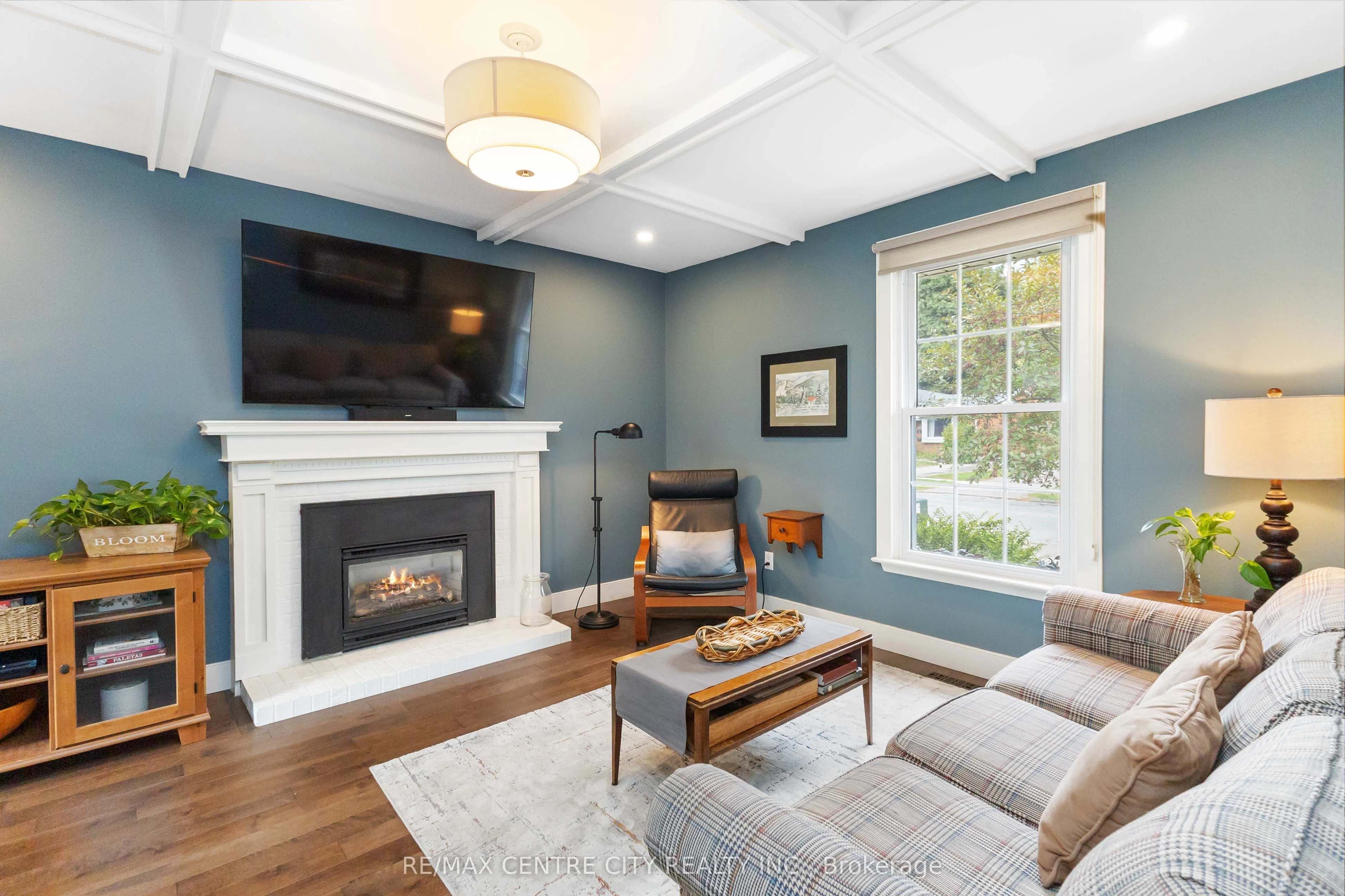1450 Stoneybrook Crescent