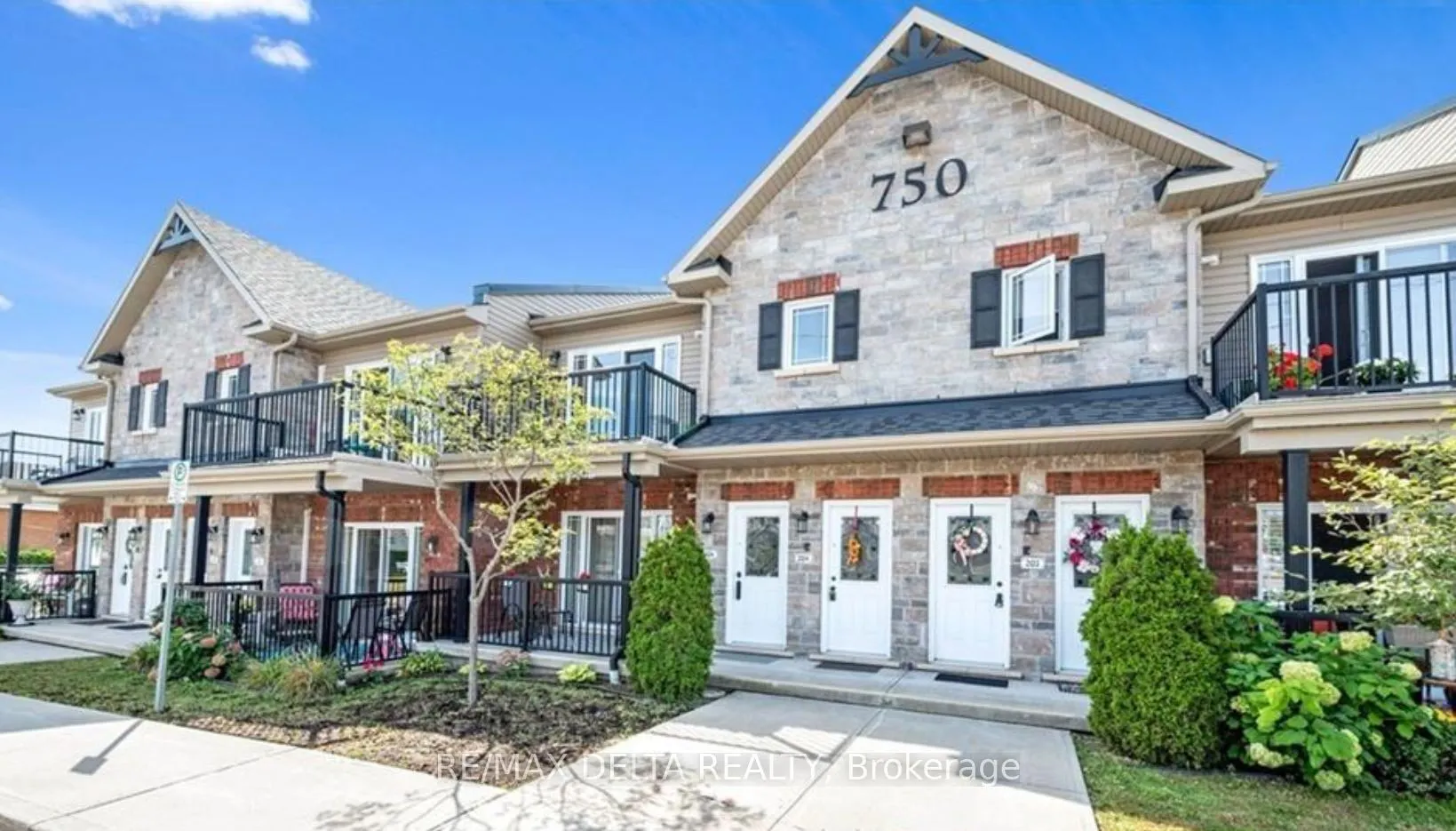 750 St. Jacques Street, #201