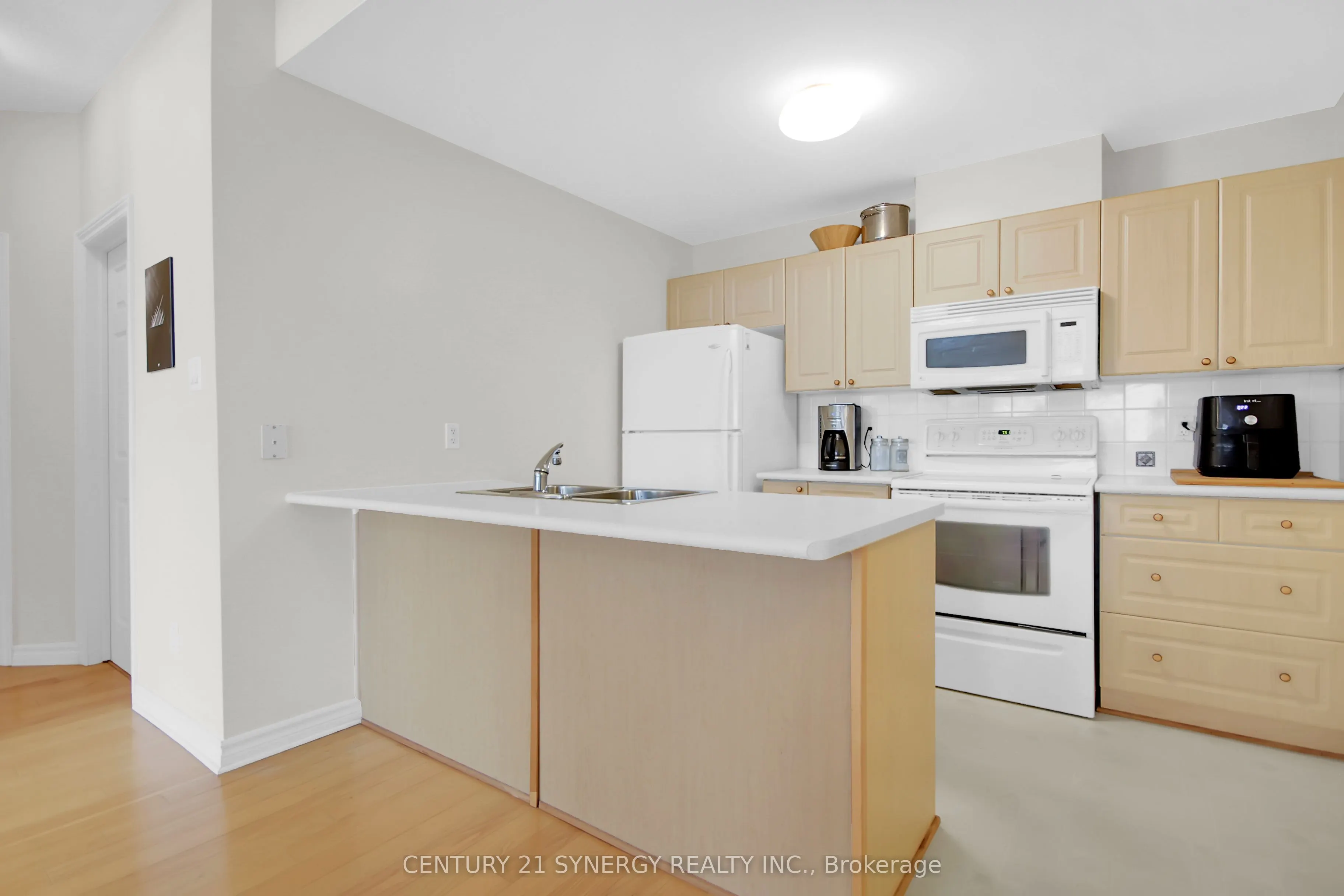 145 Oldfield Street, #C
