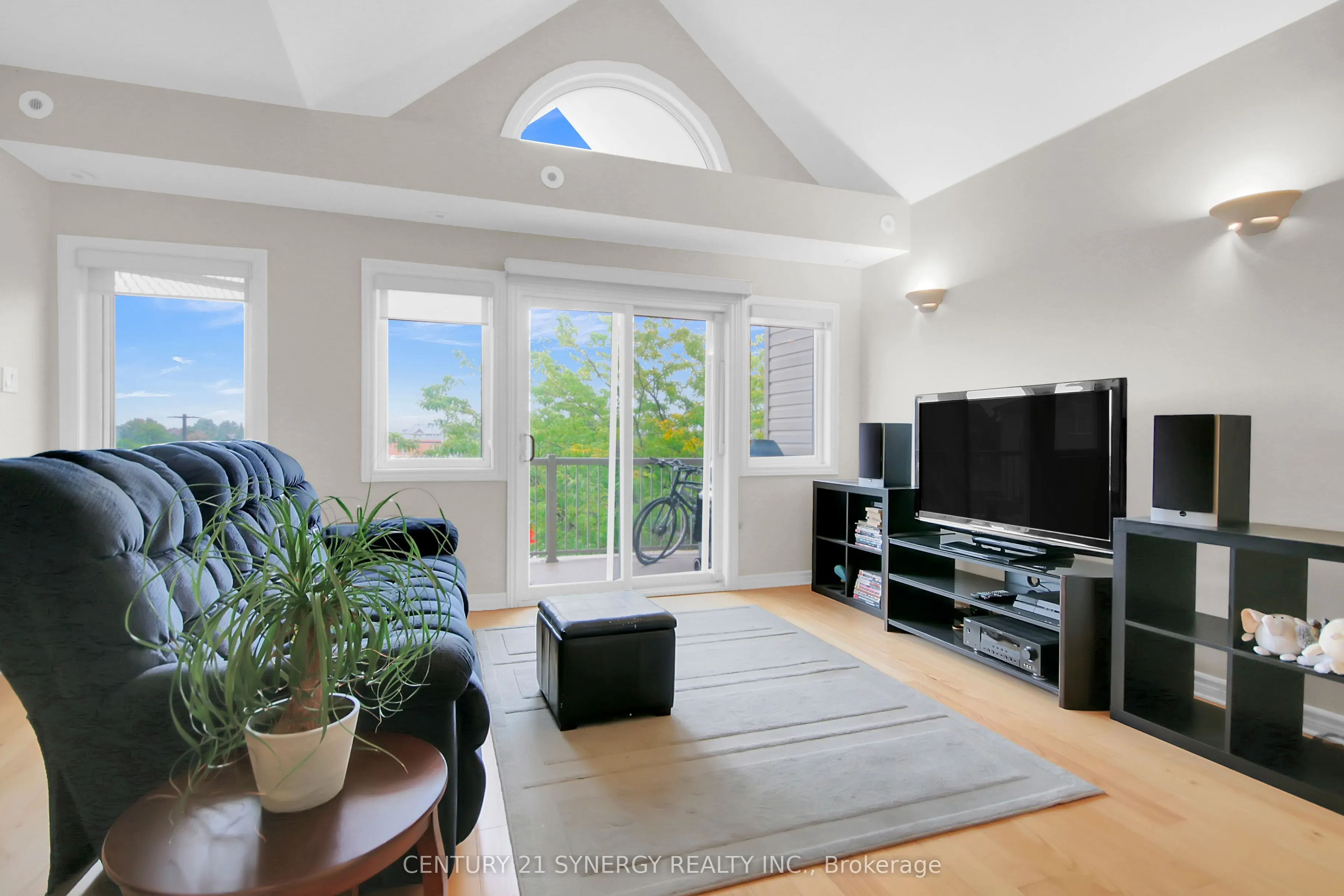145 Oldfield Street, #C