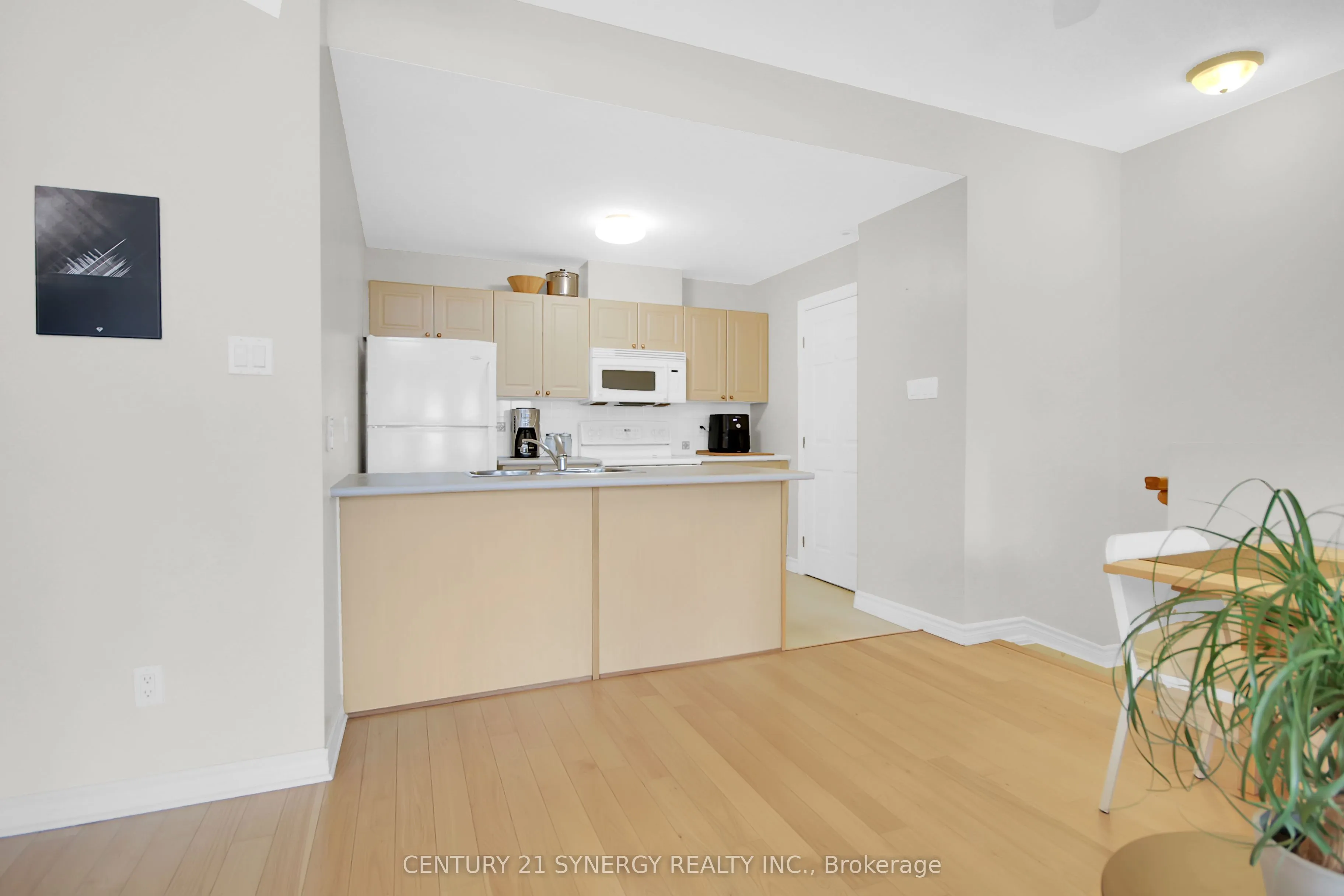 145 Oldfield Street, #C
