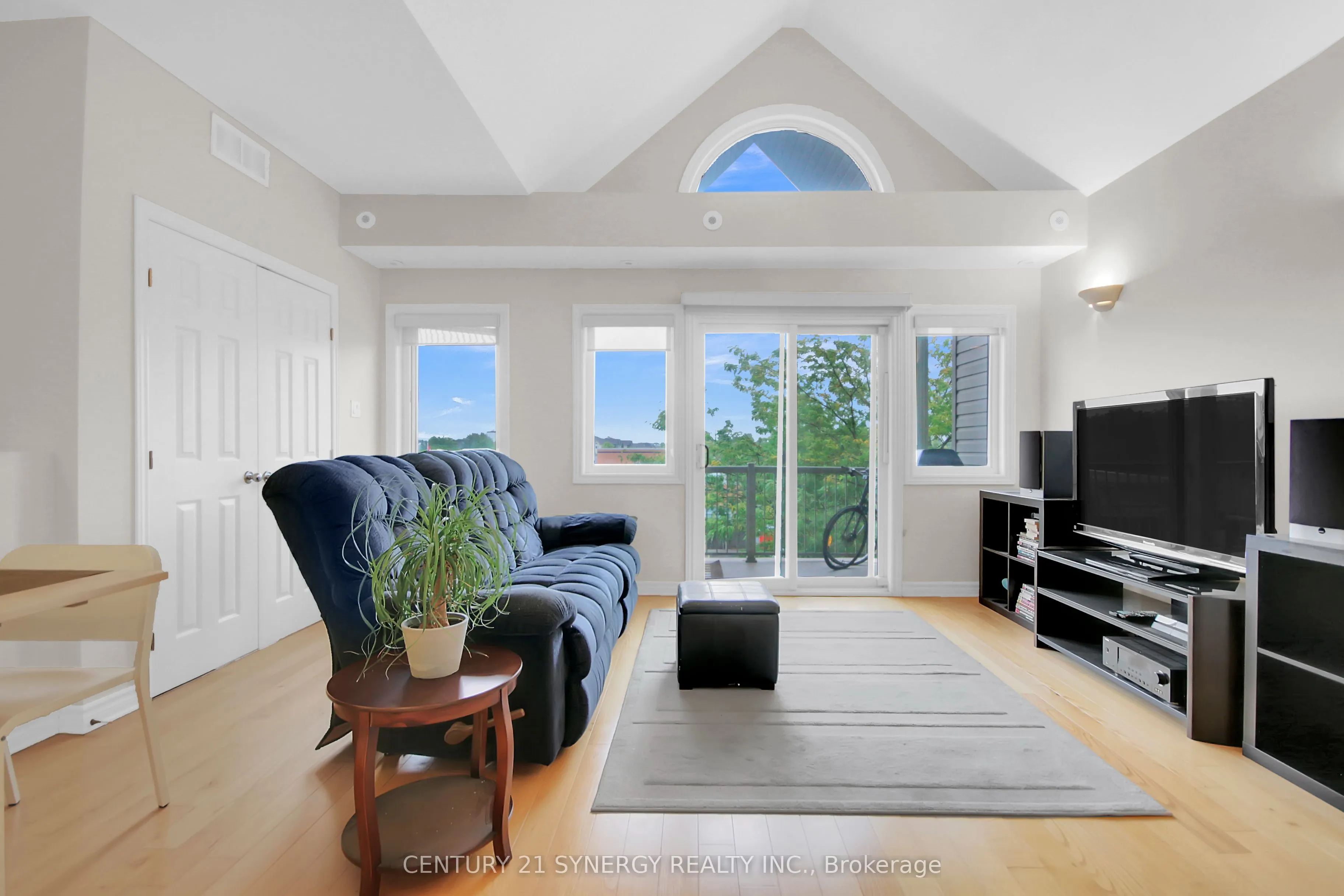 145 Oldfield Street, #C