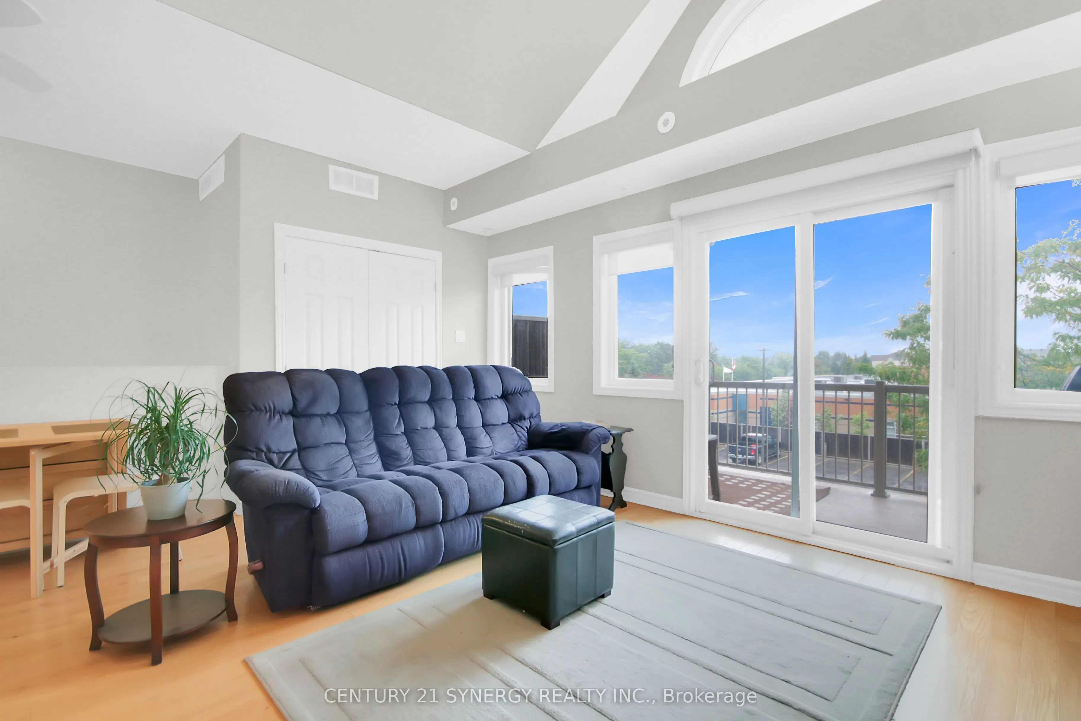 145 Oldfield Street, #C