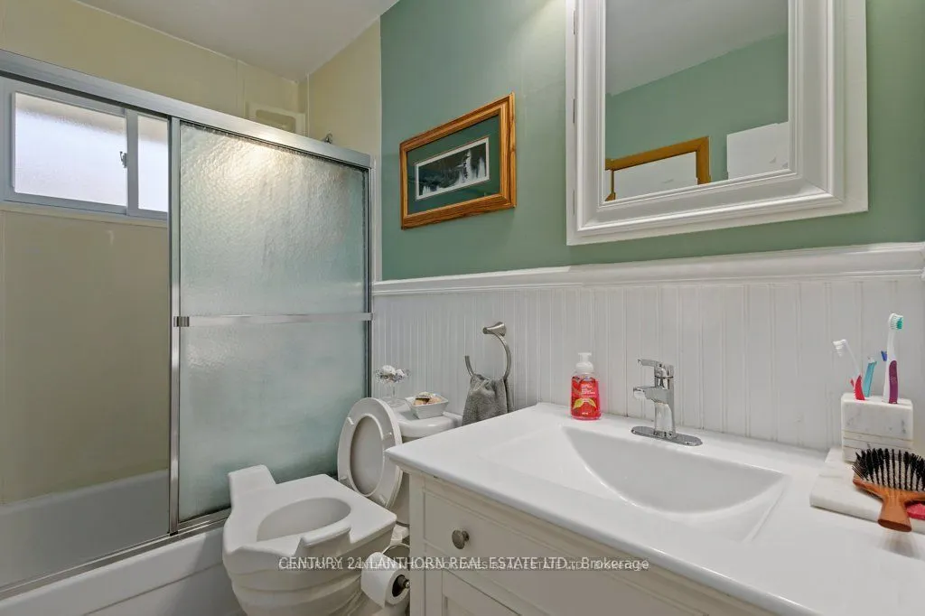 4 Highview Crescent