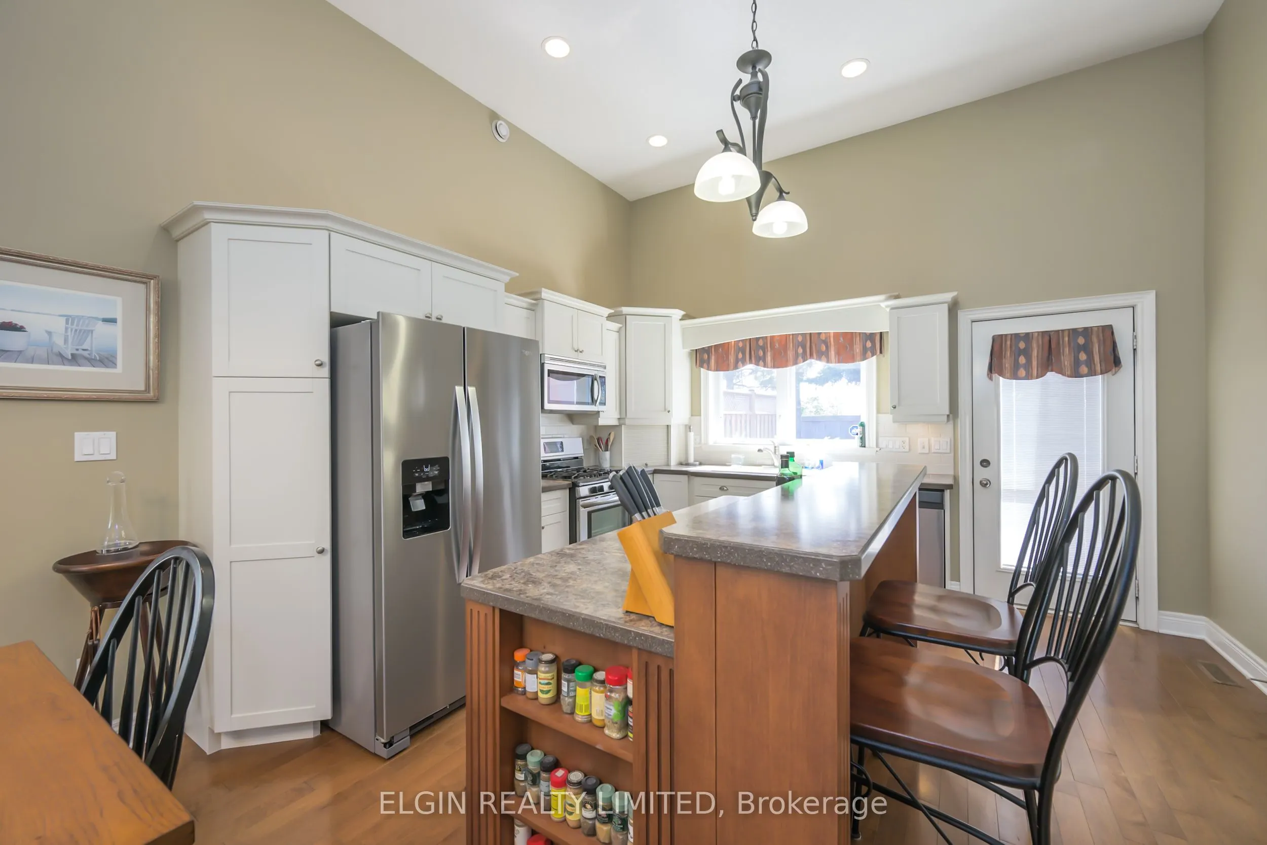 20 Beechwood Circle