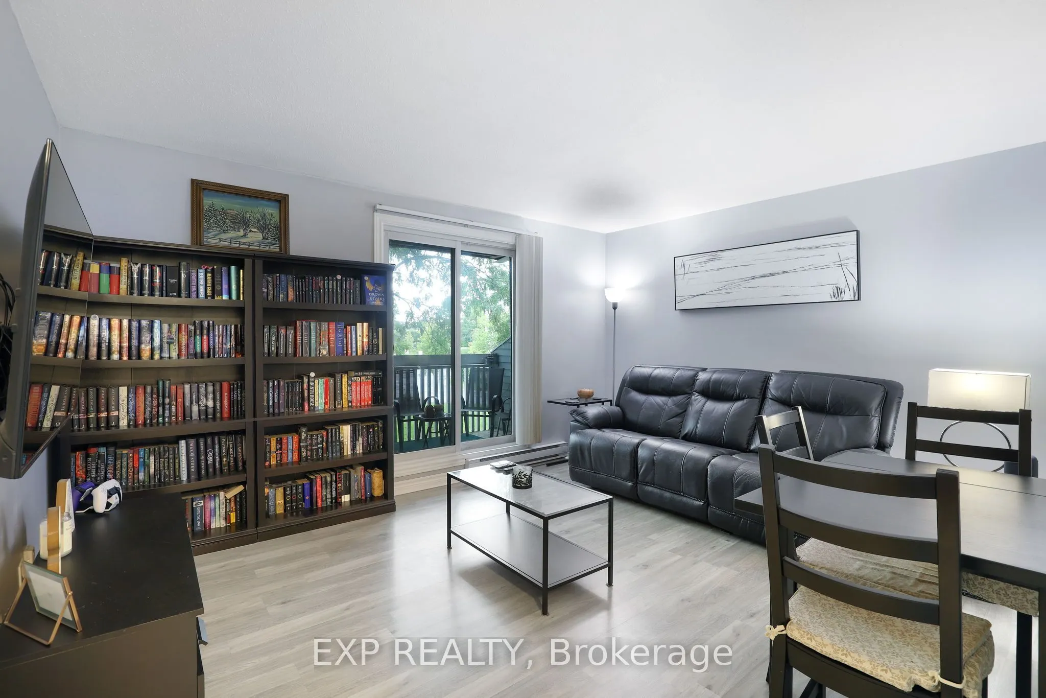 214 Viewmount Drive, #212