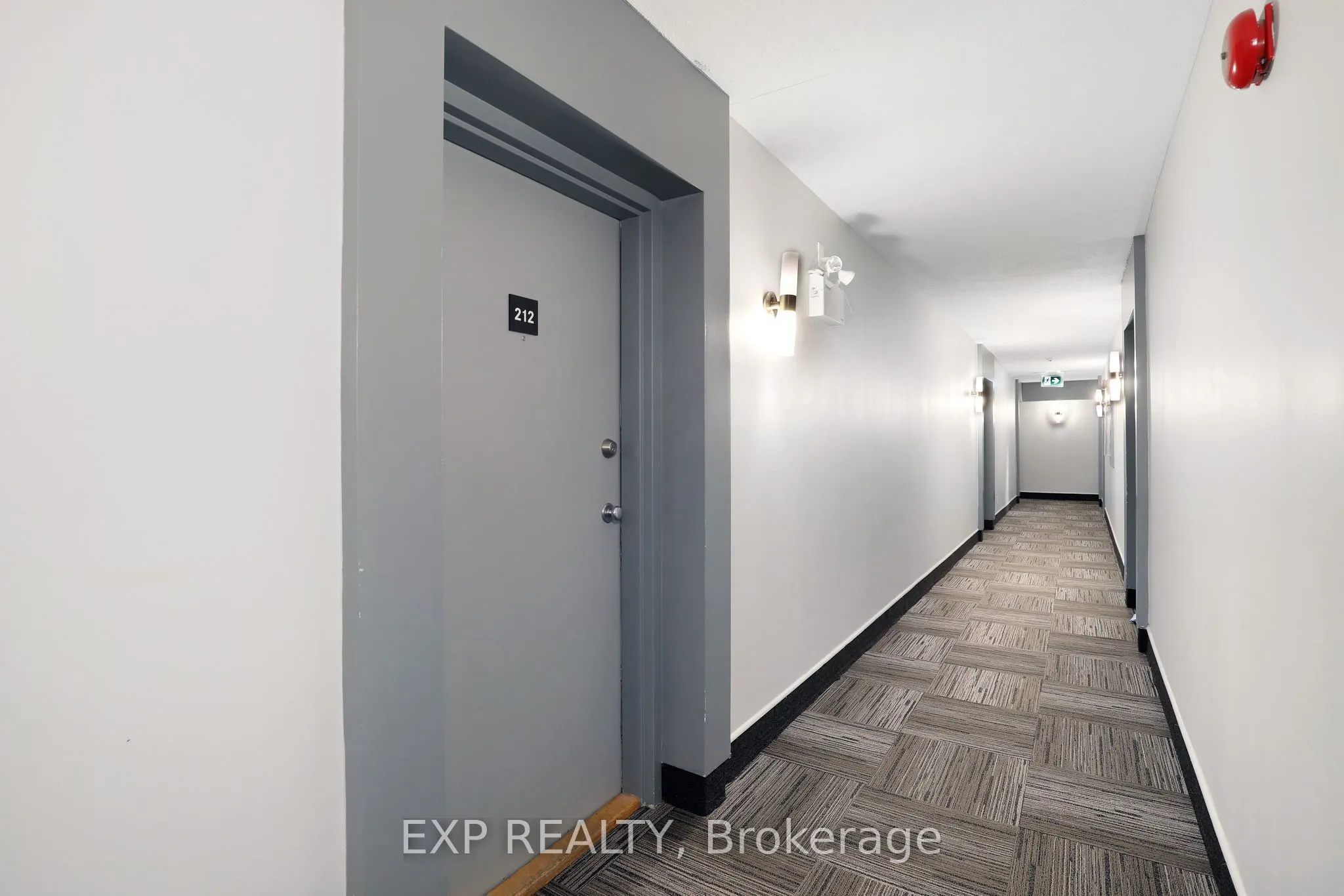 214 Viewmount Drive, #212