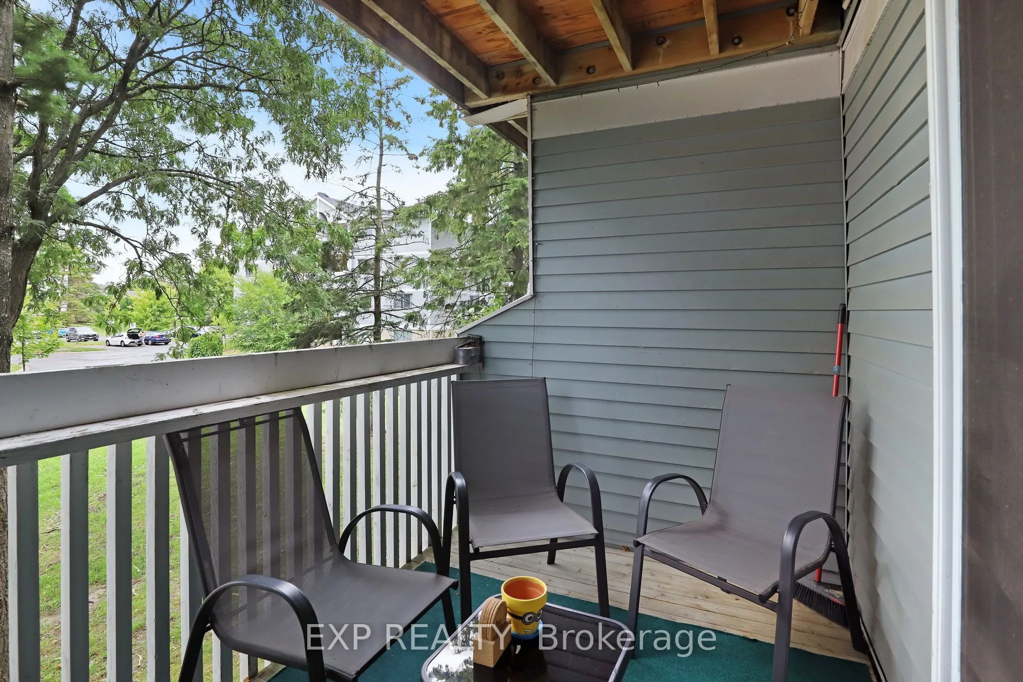 214 Viewmount Drive, #212