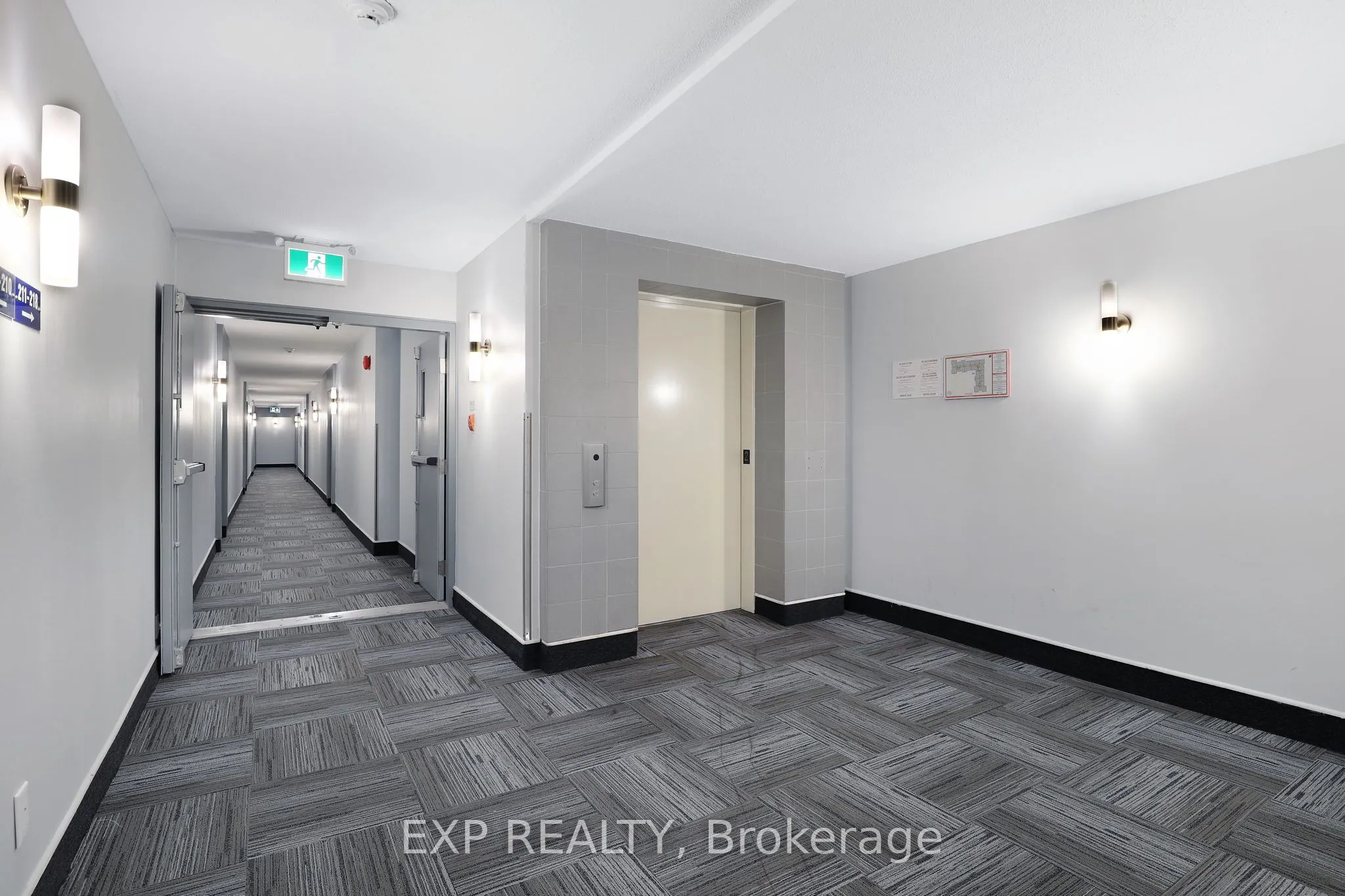 214 Viewmount Drive, #212