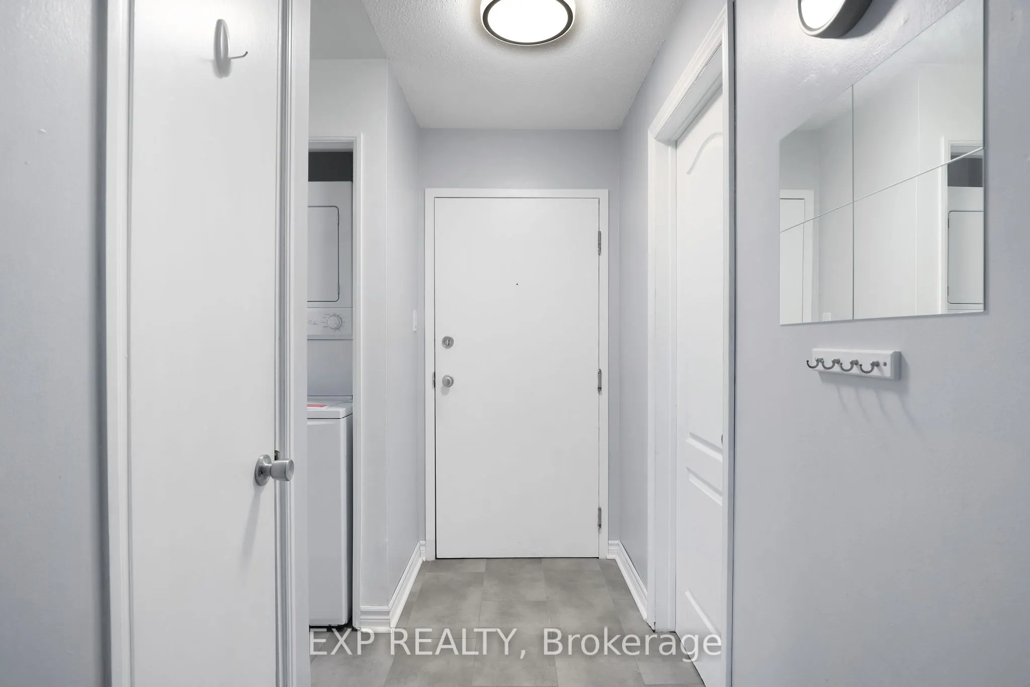 214 Viewmount Drive, #212
