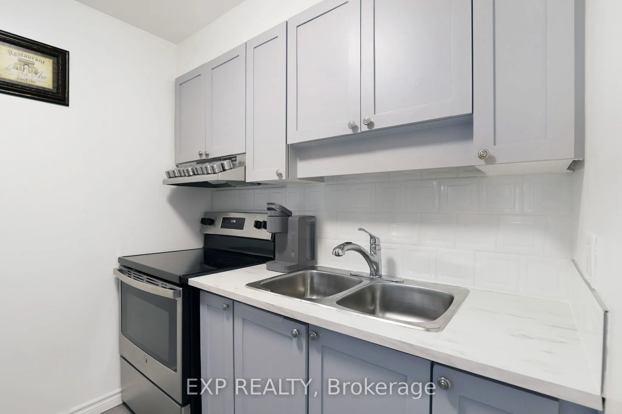 214 Viewmount Drive, #212
