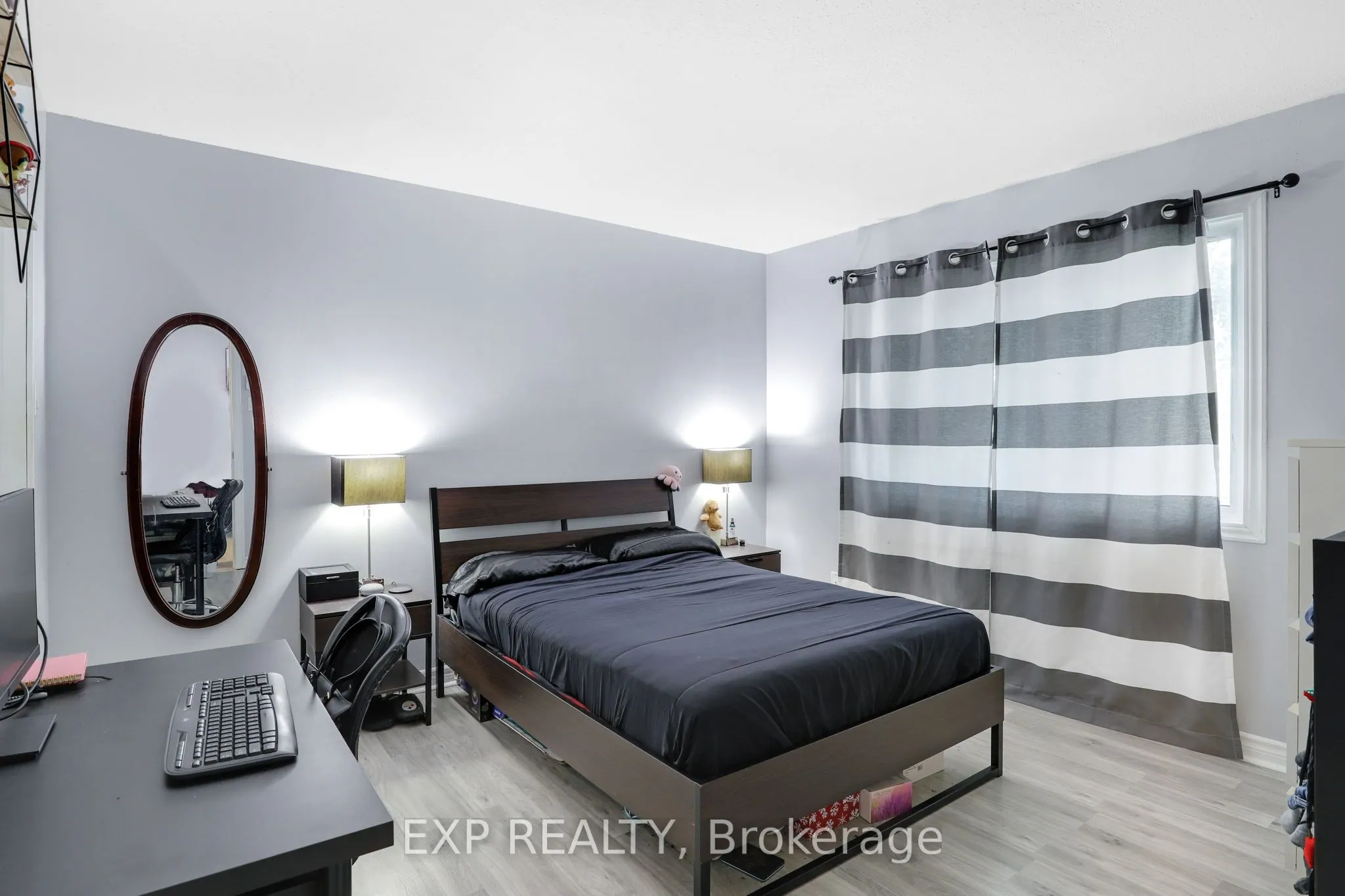 214 Viewmount Drive, #212