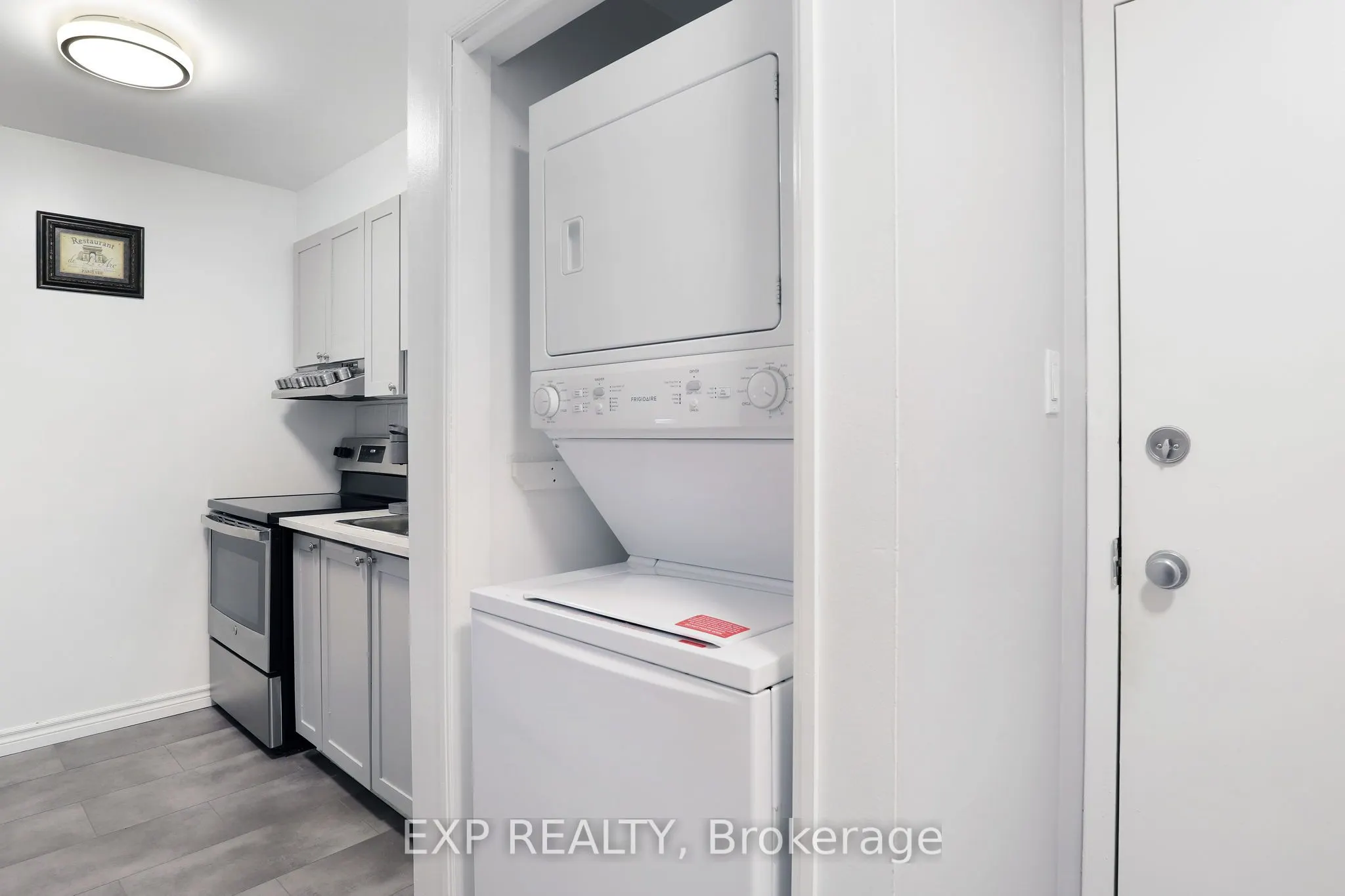 214 Viewmount Drive, #212