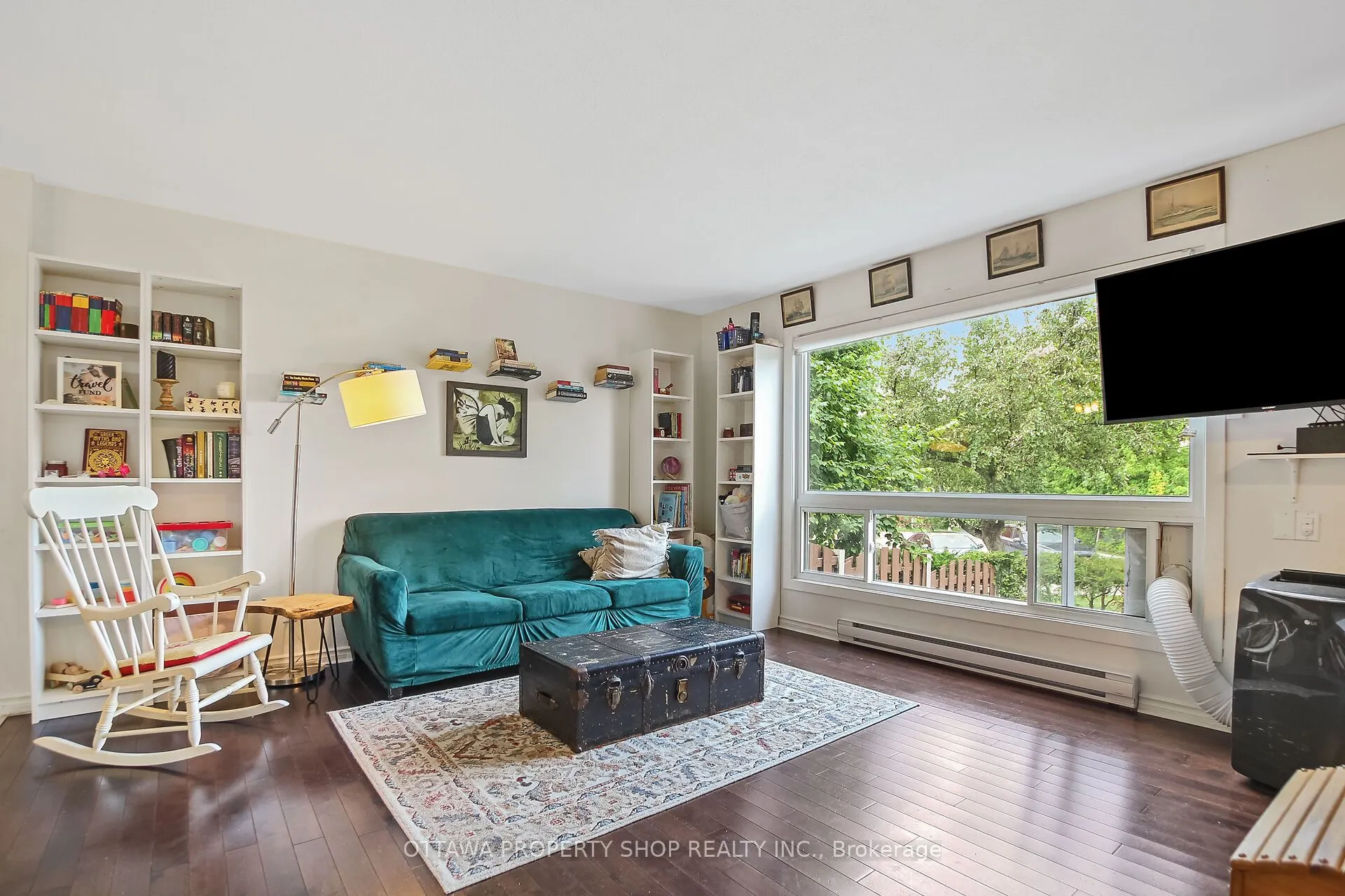 1F Banner Road, #6