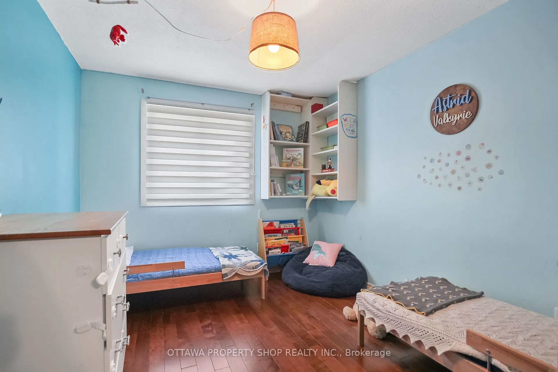 1F Banner Road, #6