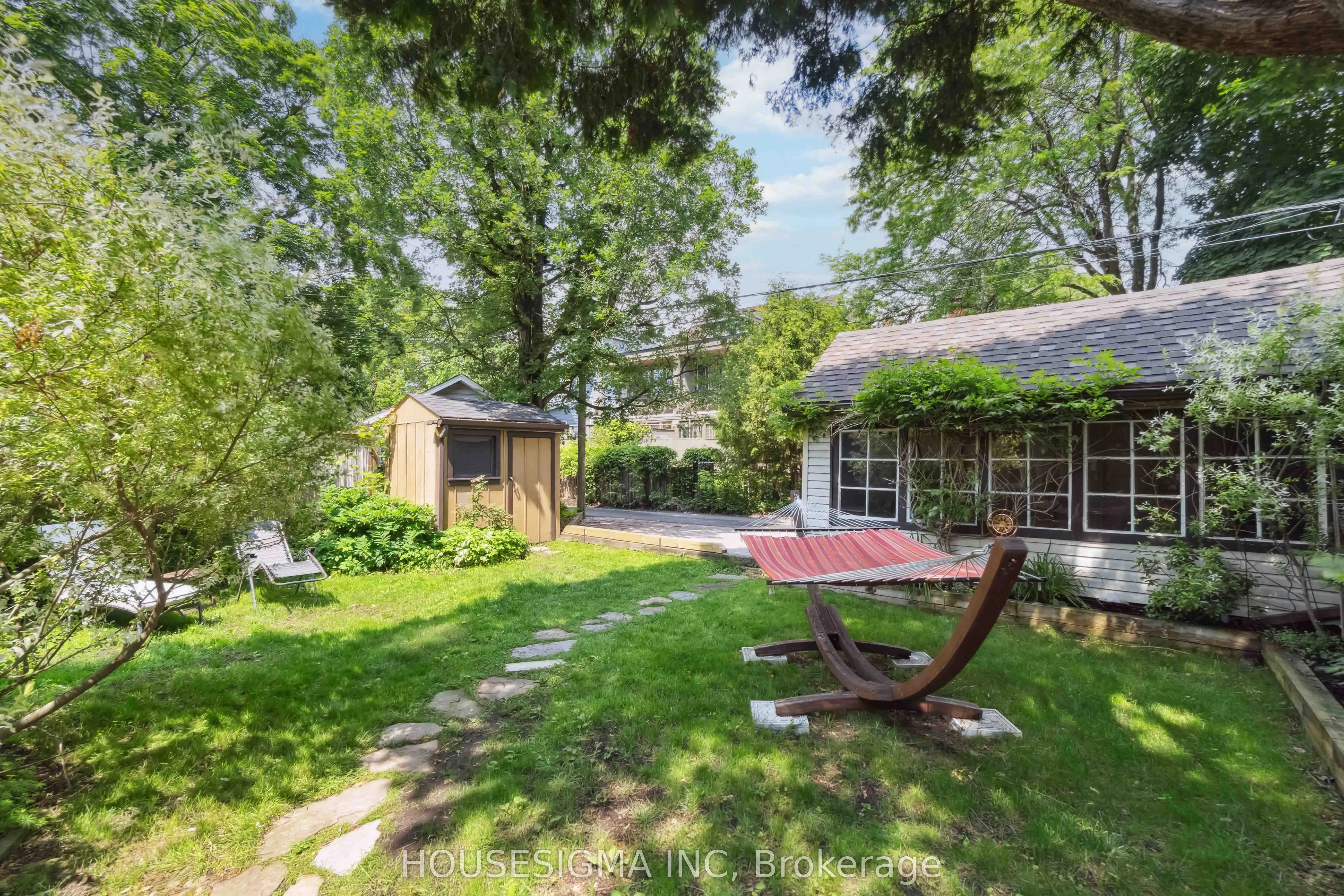 19 Oakland Avenue