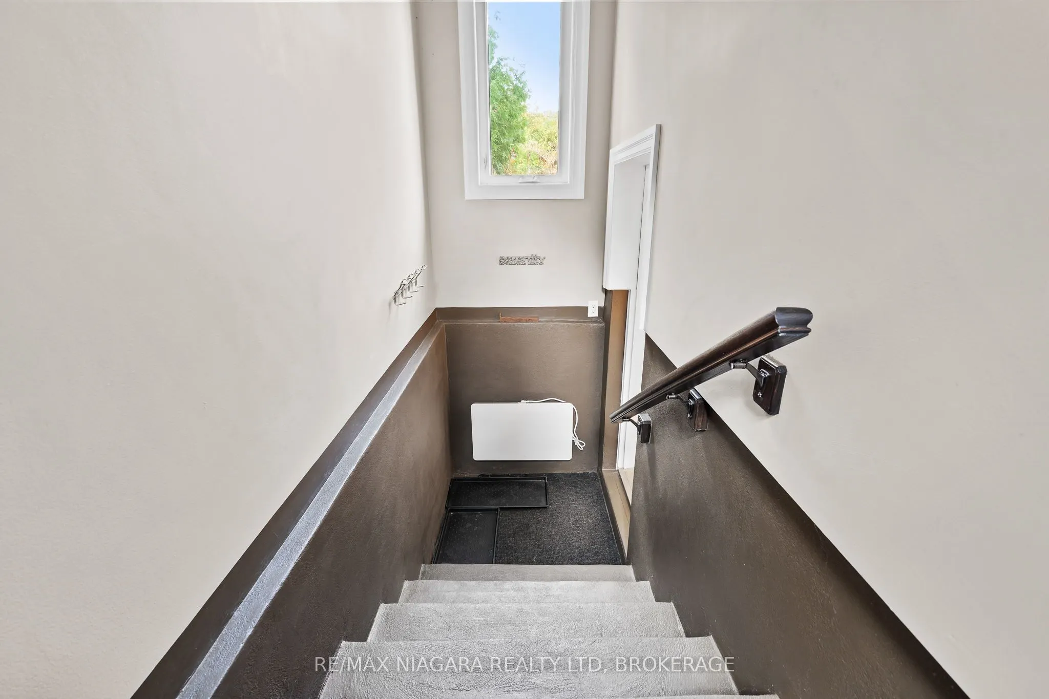 7 Parklane Crescent