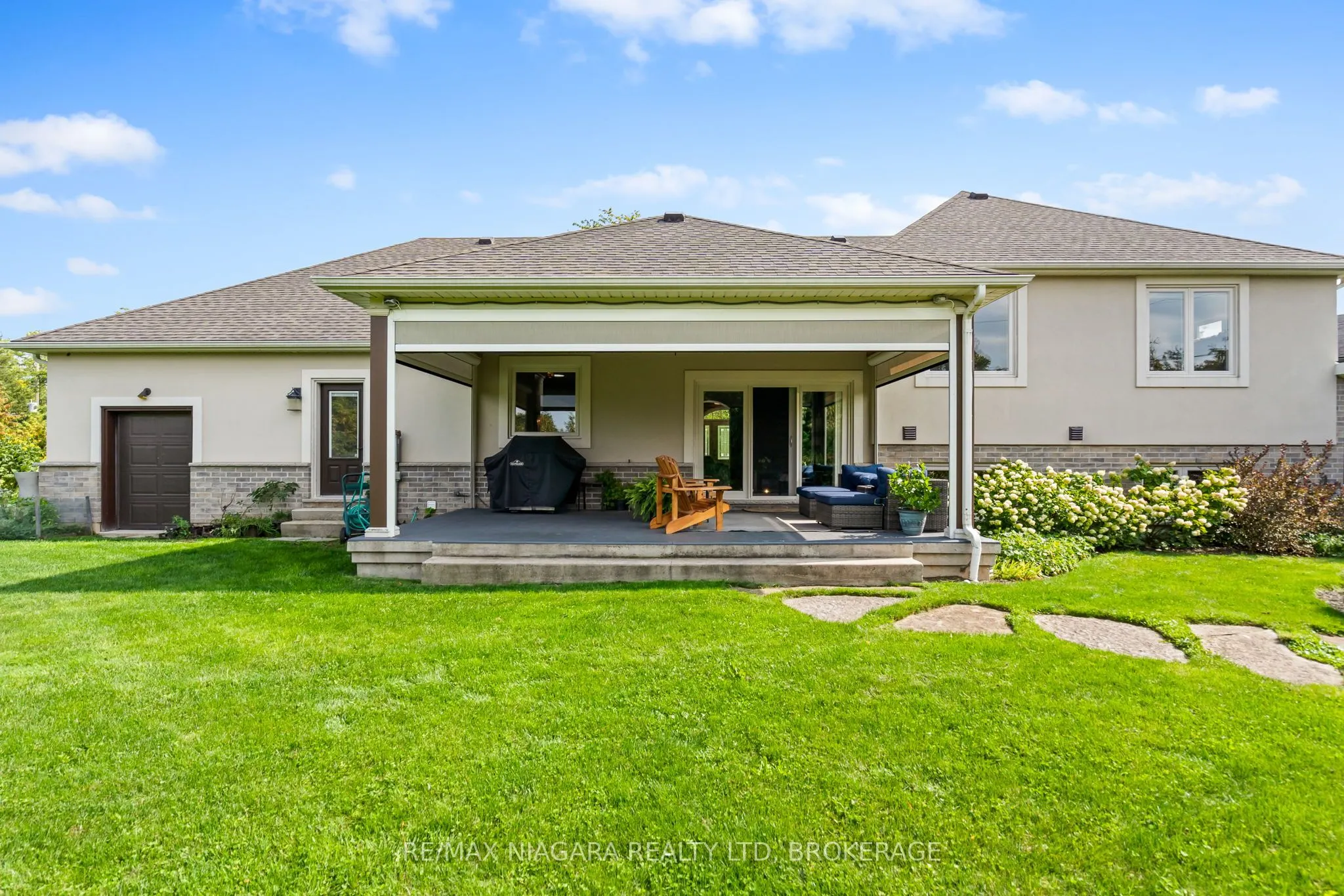 7 Parklane Crescent