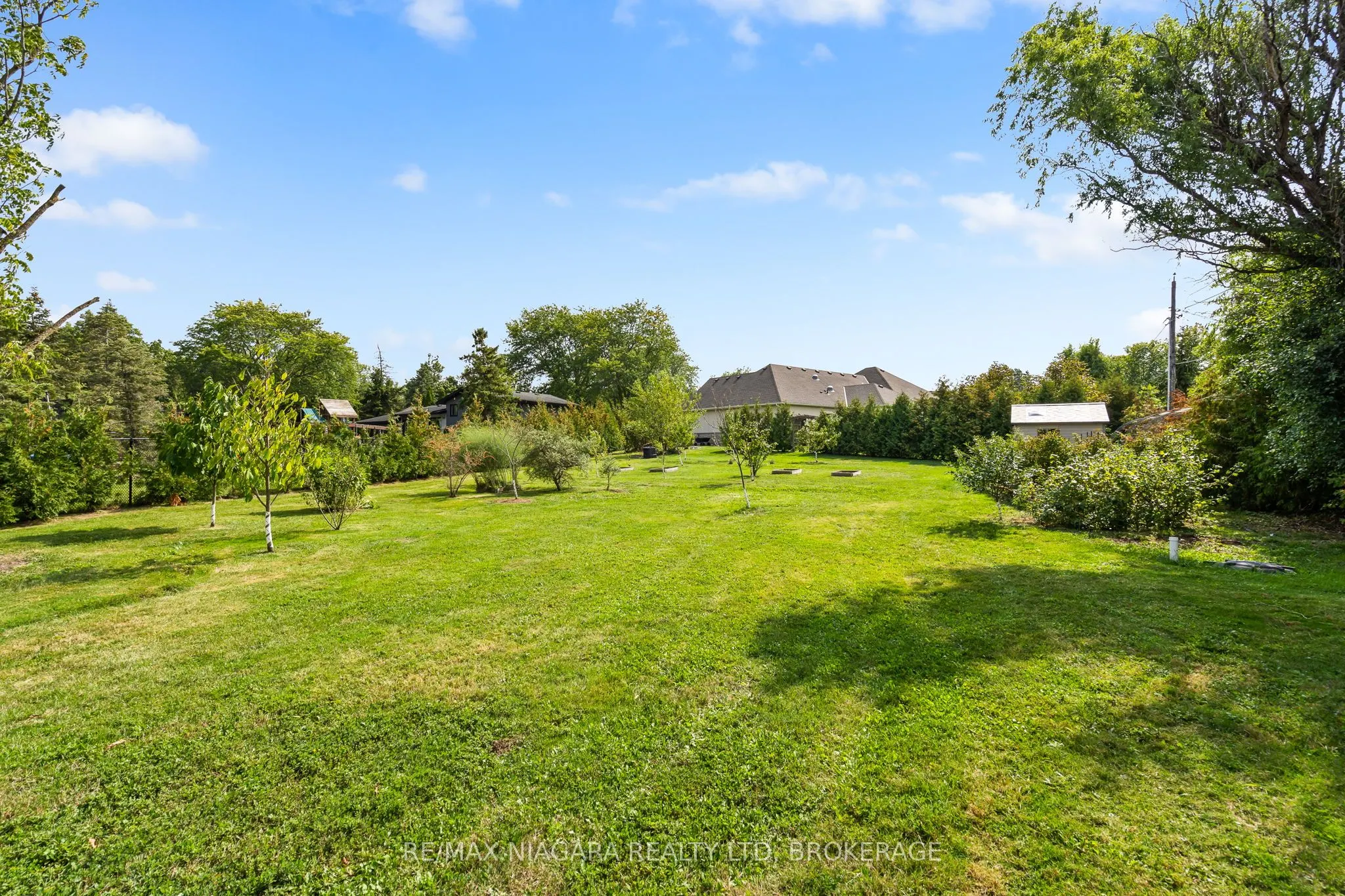7 Parklane Crescent