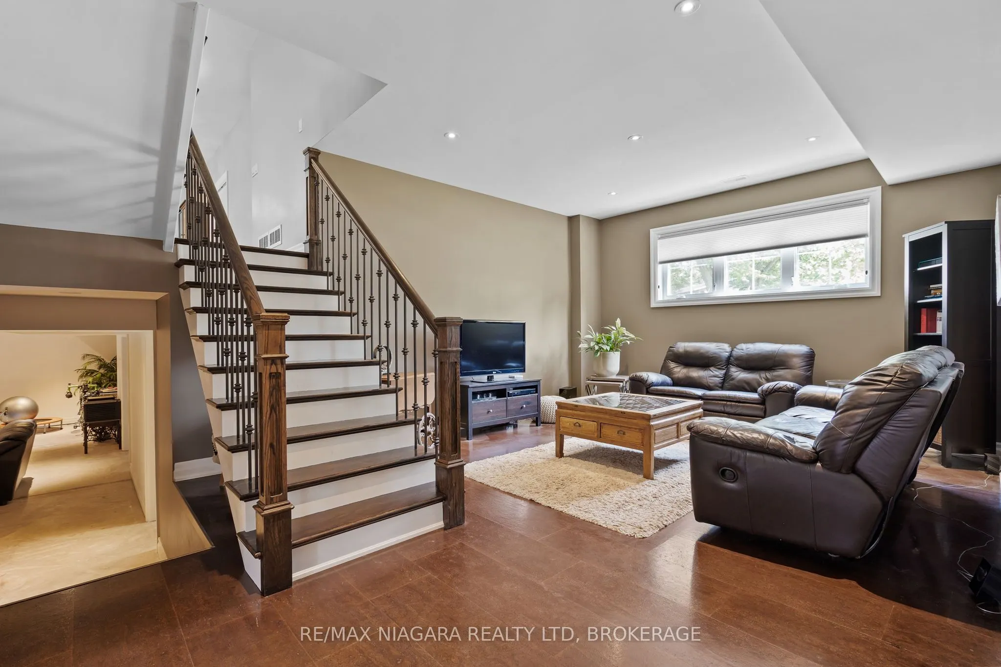 7 Parklane Crescent