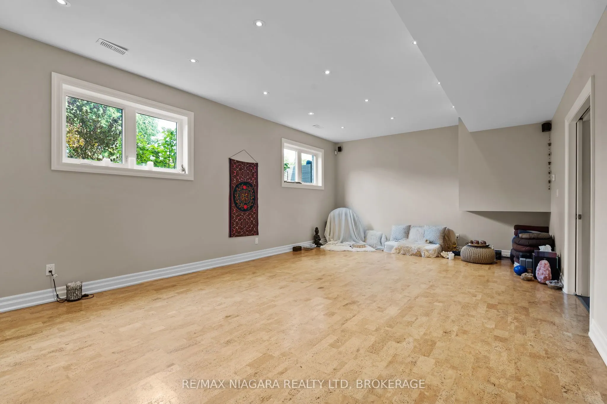 7 Parklane Crescent