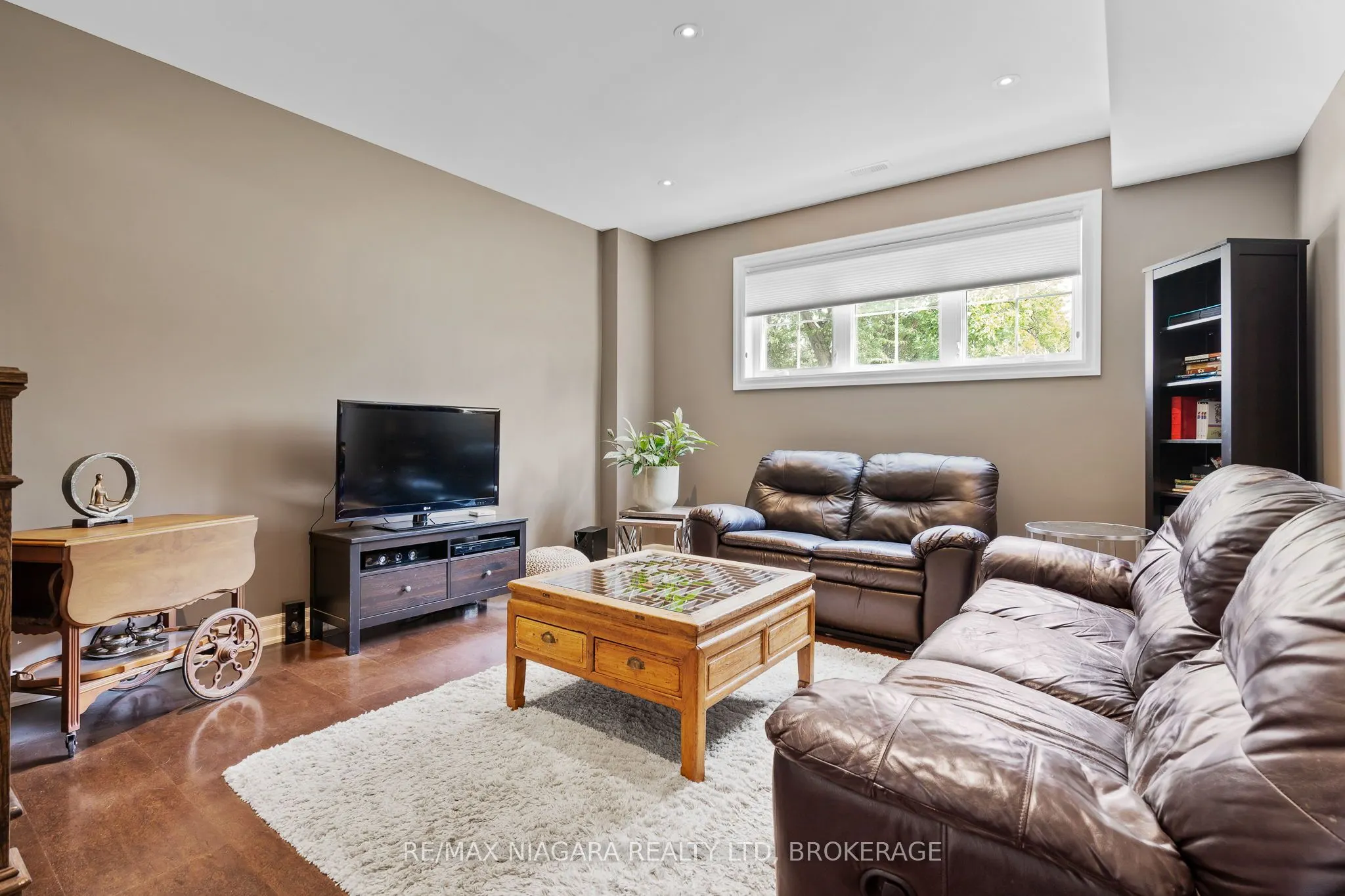 7 Parklane Crescent
