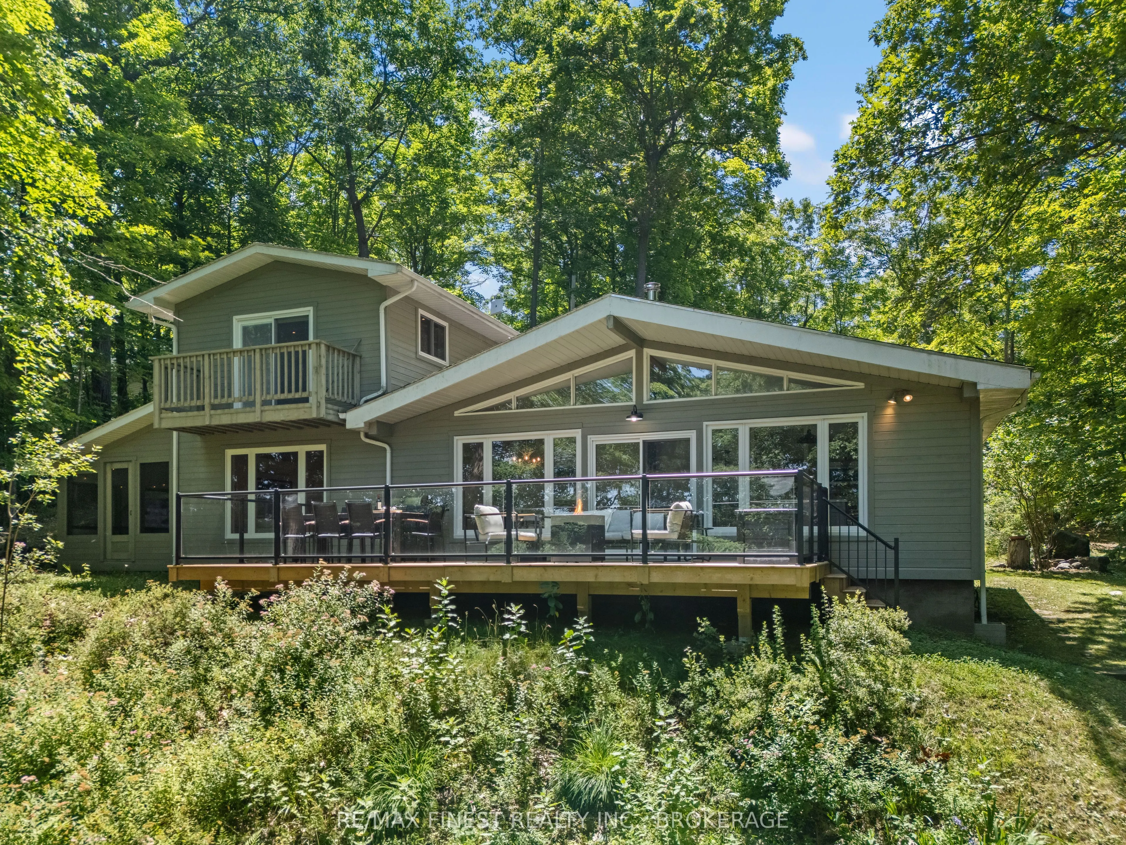 32 Oakwood Lane