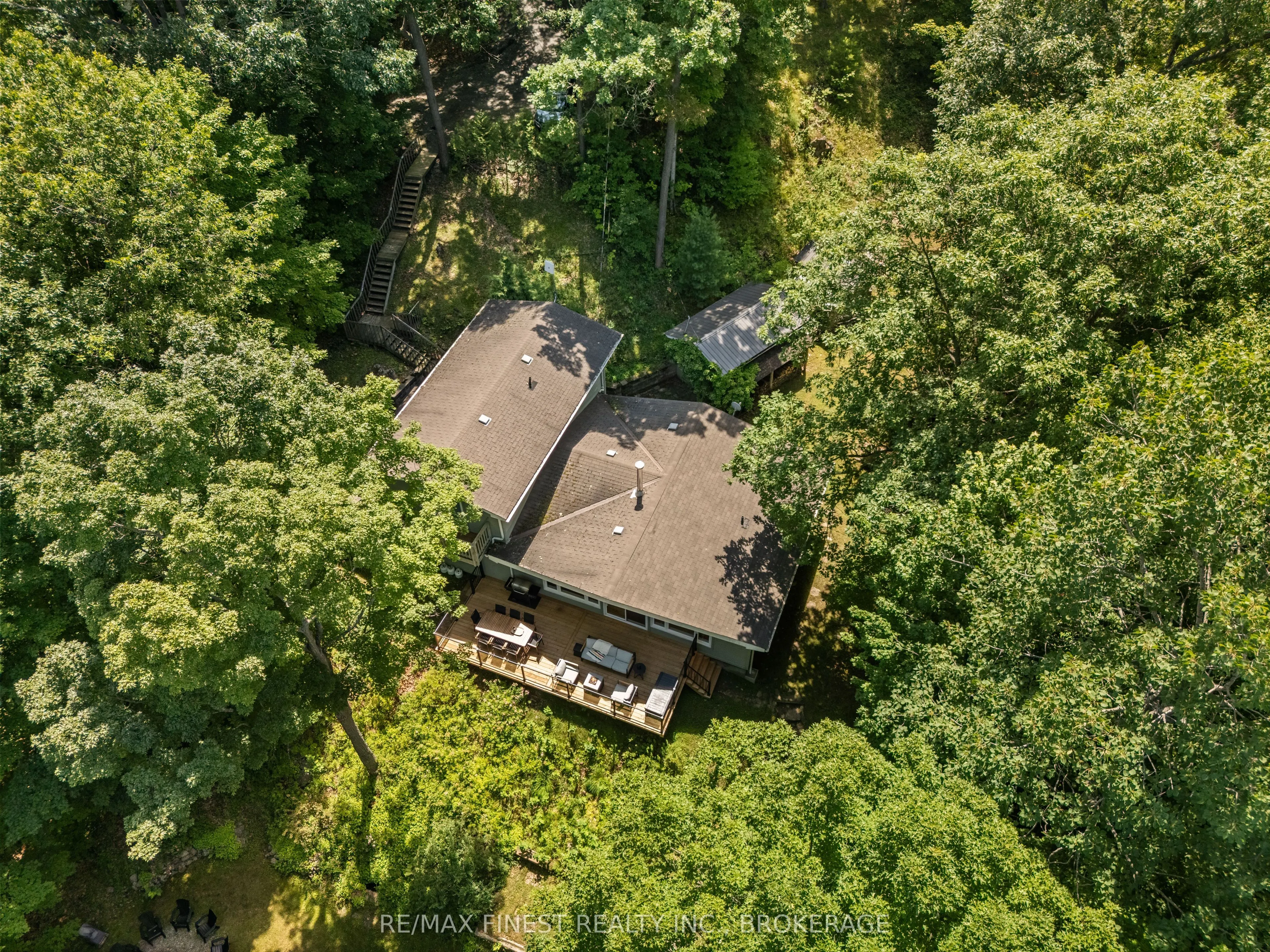 32 Oakwood Lane