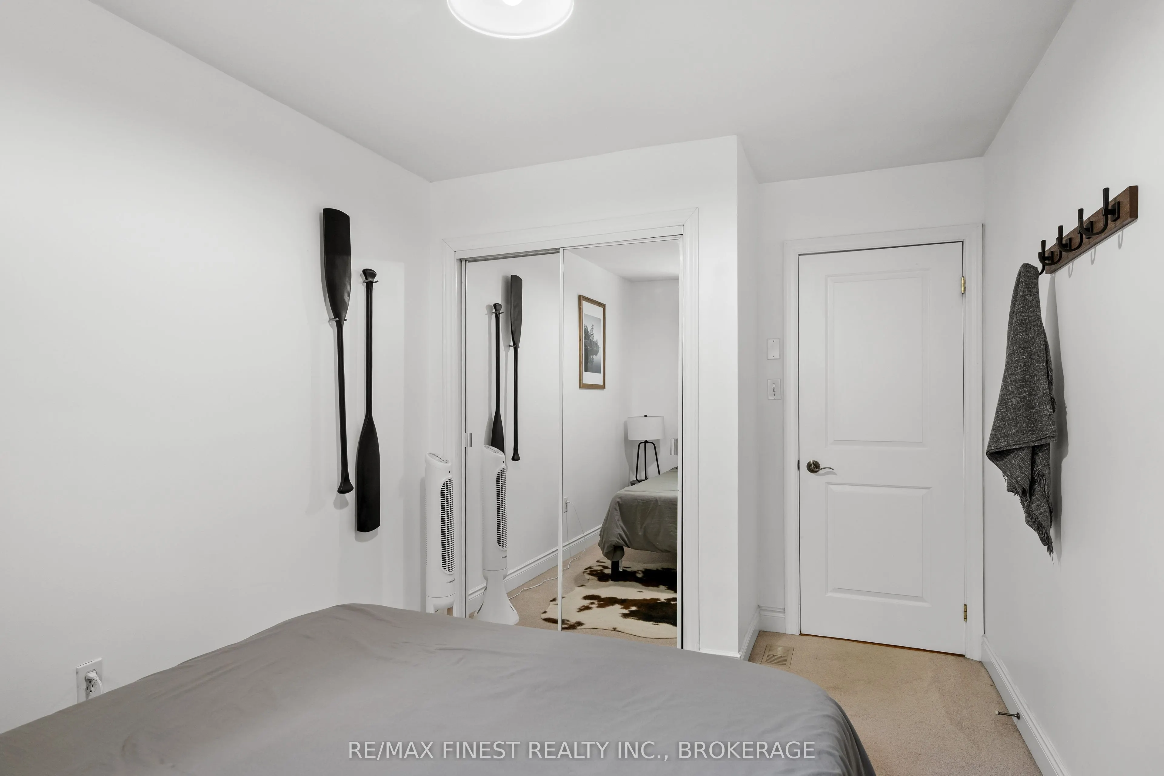 32 Oakwood Lane