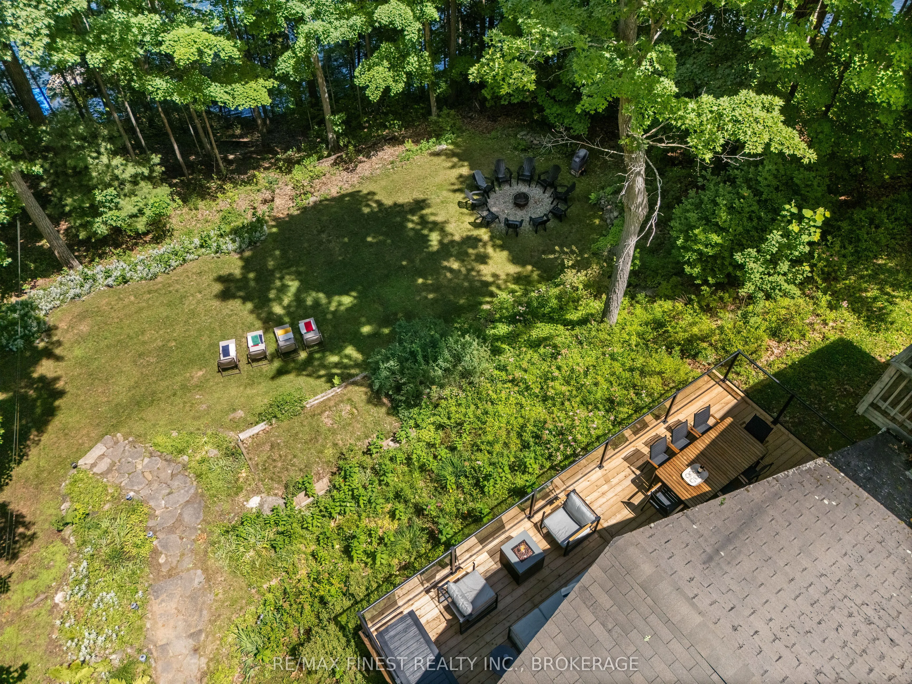 32 Oakwood Lane