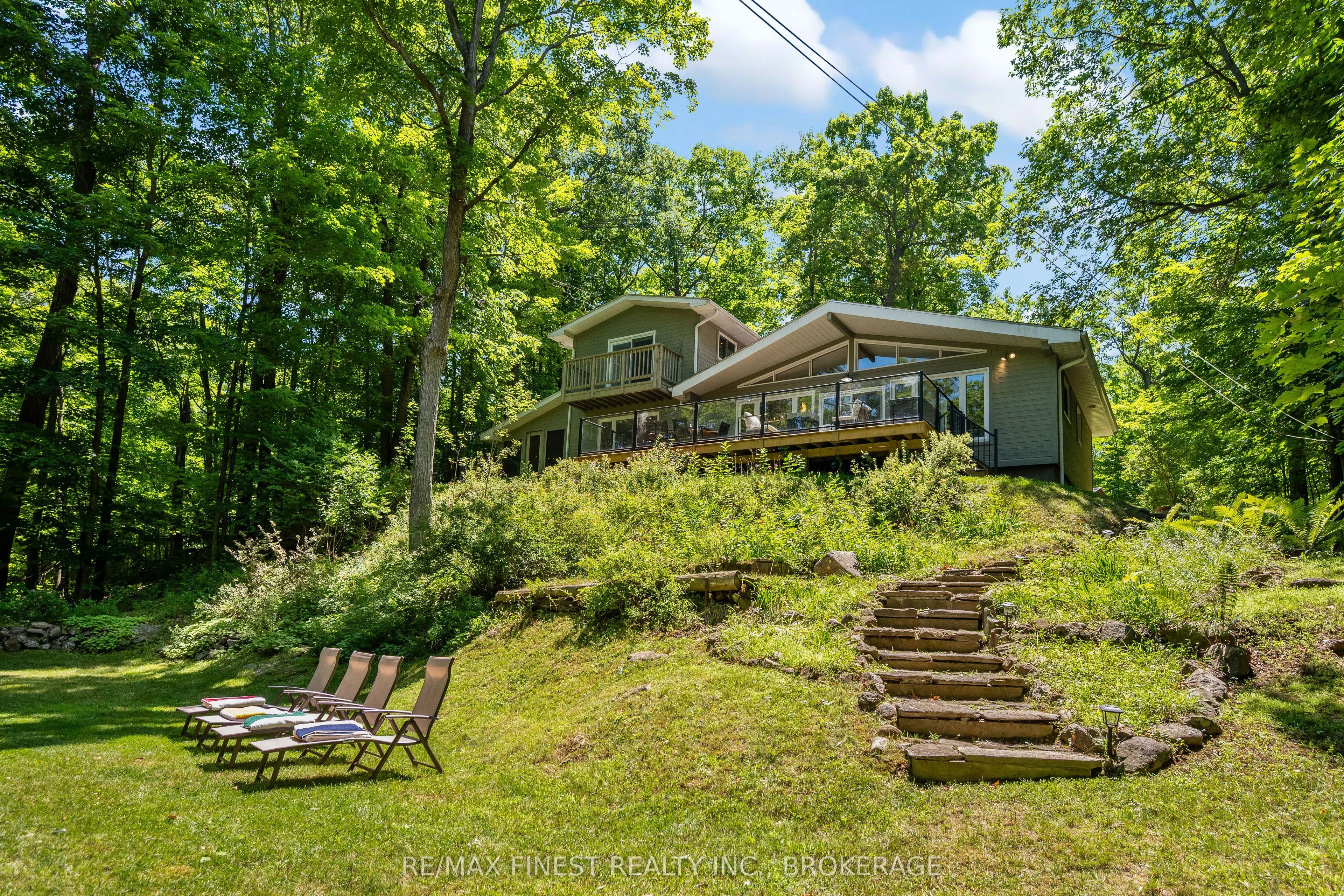 32 Oakwood Lane